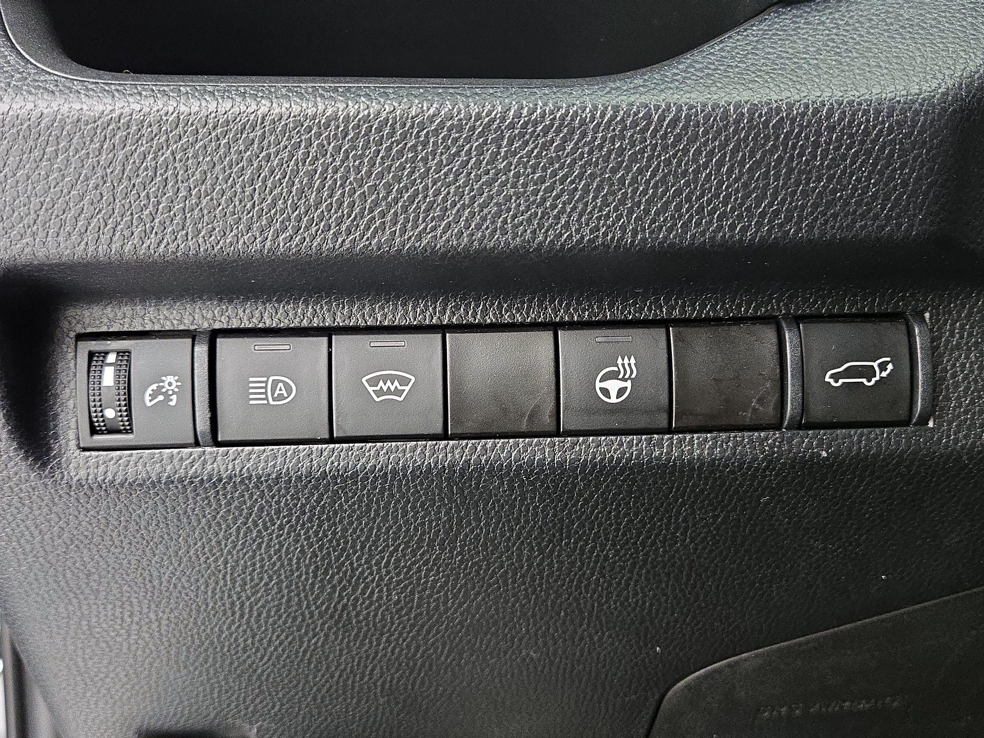 Thumbnail: 2023 Toyota RAV4 - 13