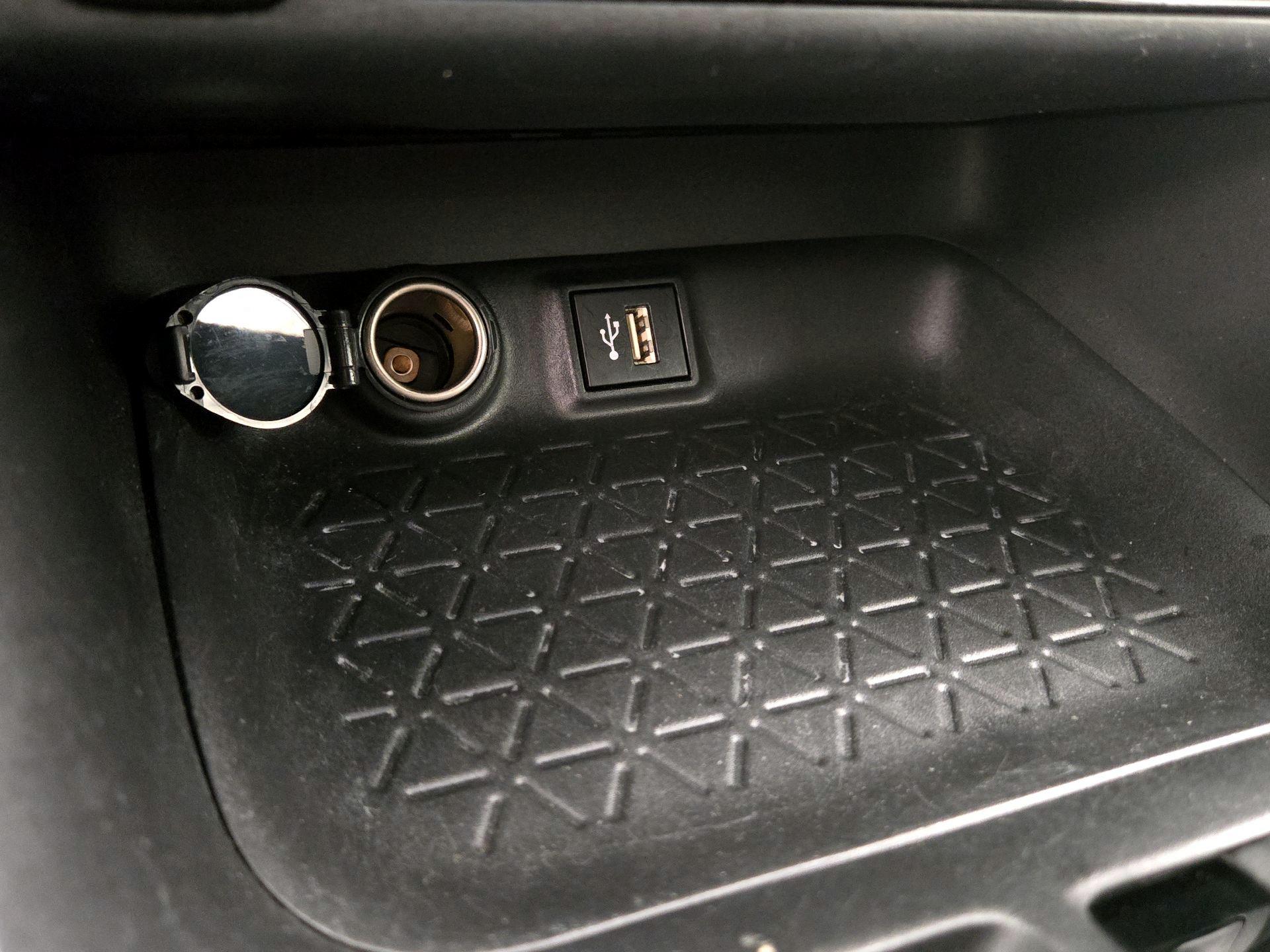 Thumbnail: 2023 Toyota RAV4 - 18