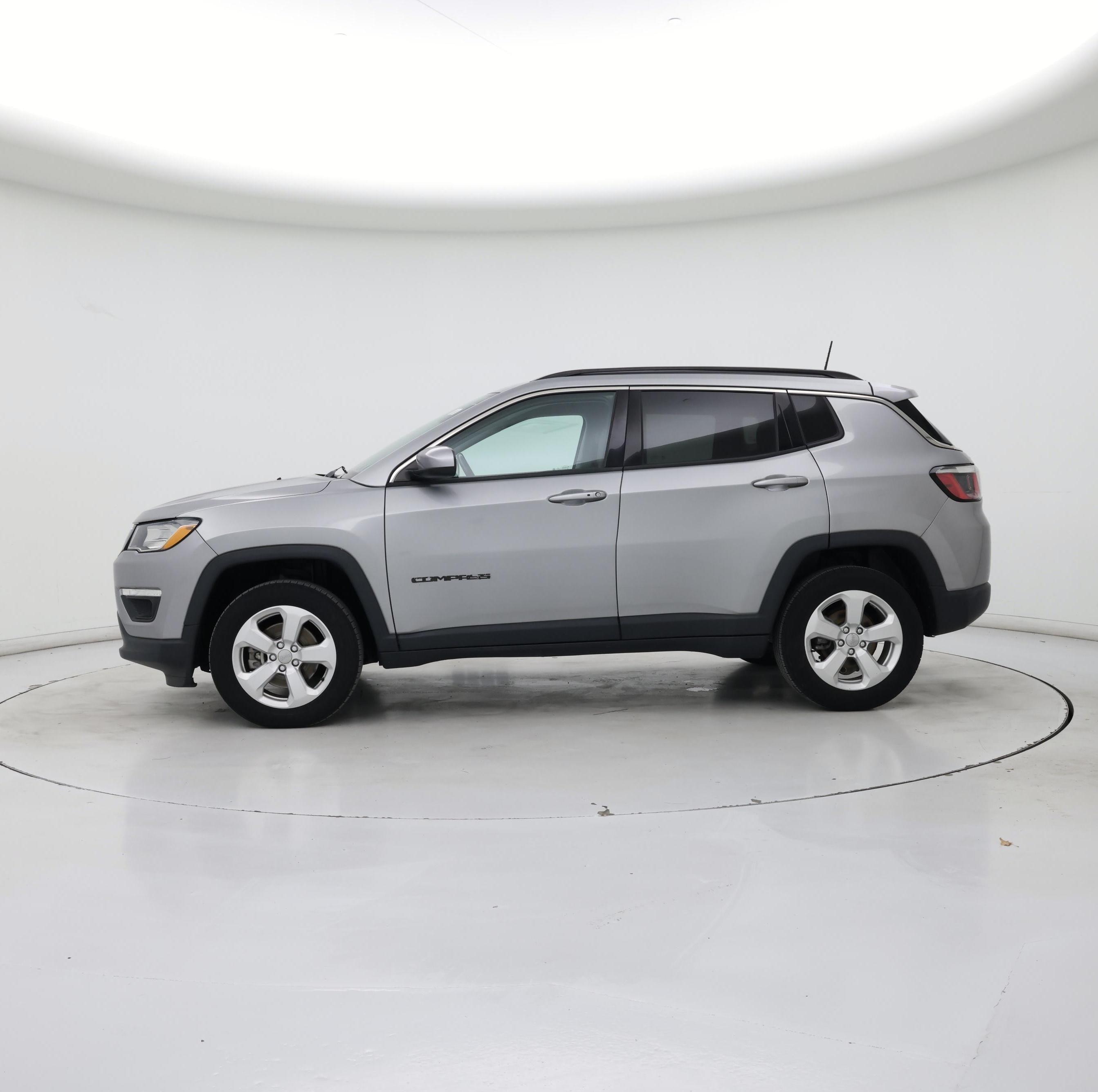 Thumbnail: 2019 Jeep Compass - 3