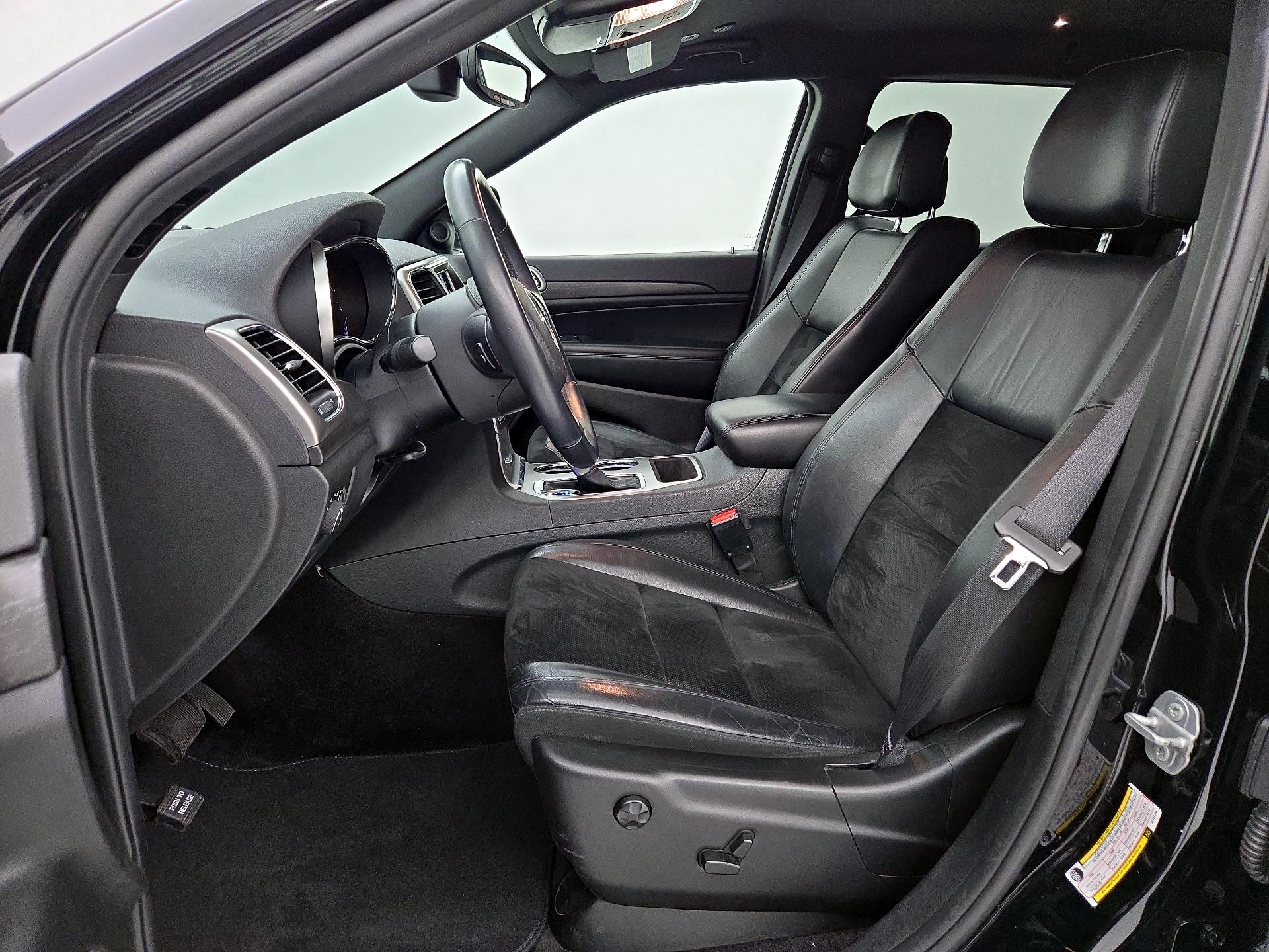 Thumbnail: 2018 Jeep Grand Cherokee - 11