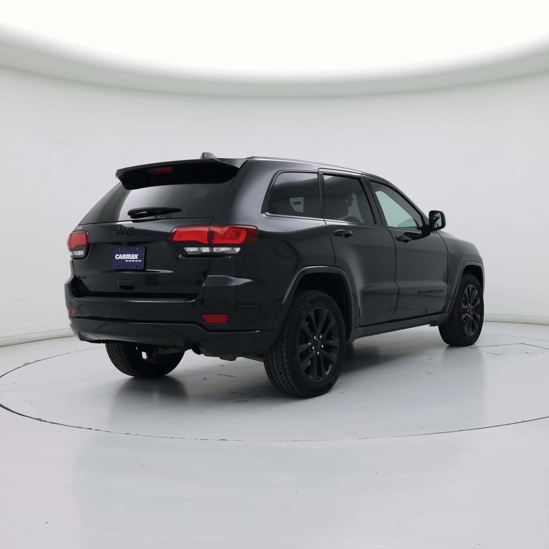 Thumbnail: 2018 Jeep Grand Cherokee - 8