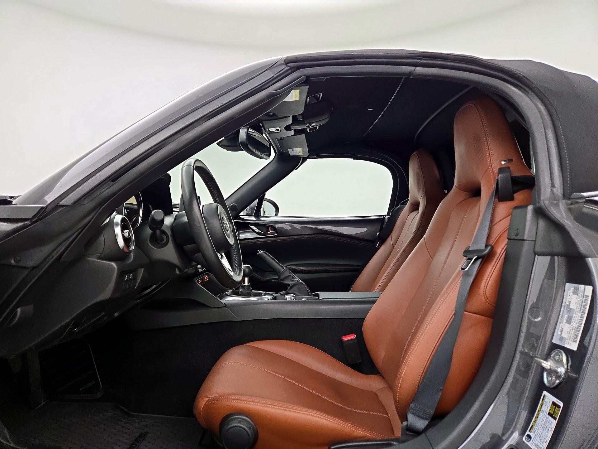 Thumbnail: 2022 Mazda MX-5 Miata - 11