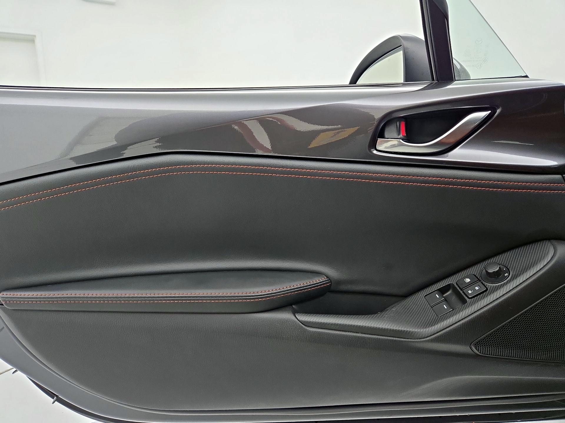 Thumbnail: 2022 Mazda MX-5 Miata - 12