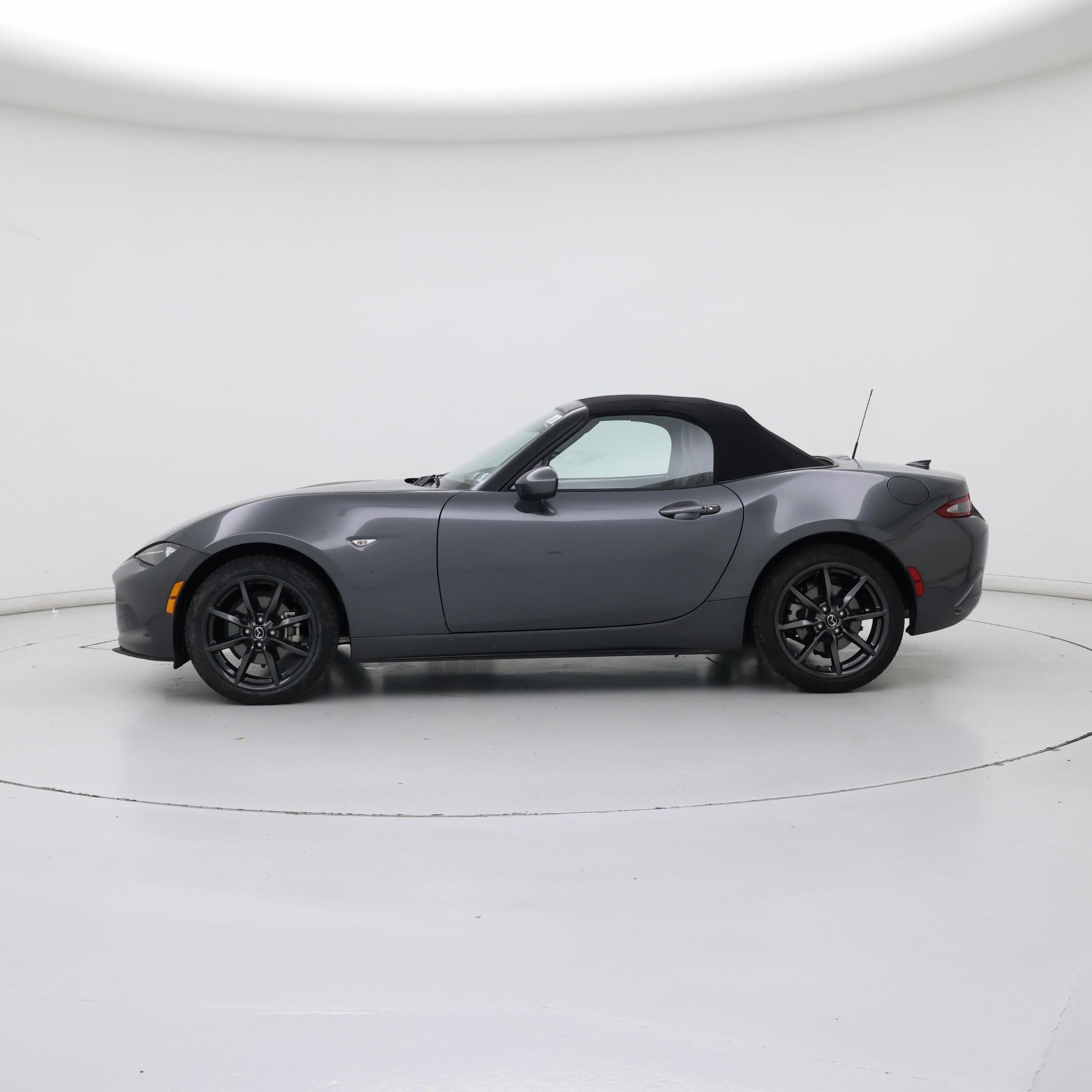 Thumbnail: 2022 Mazda MX-5 Miata - 3