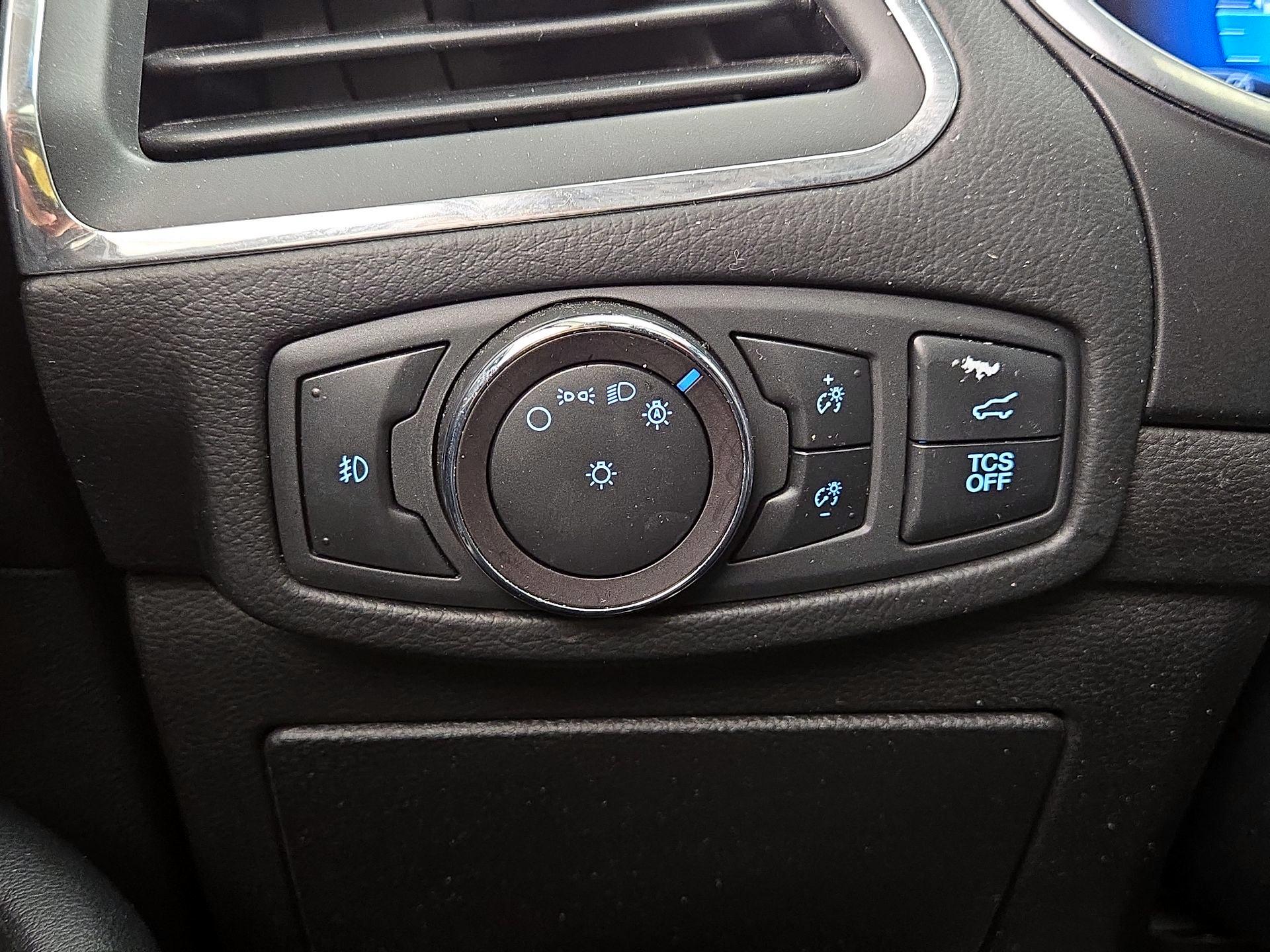 Thumbnail: 2020 Ford Edge - 13