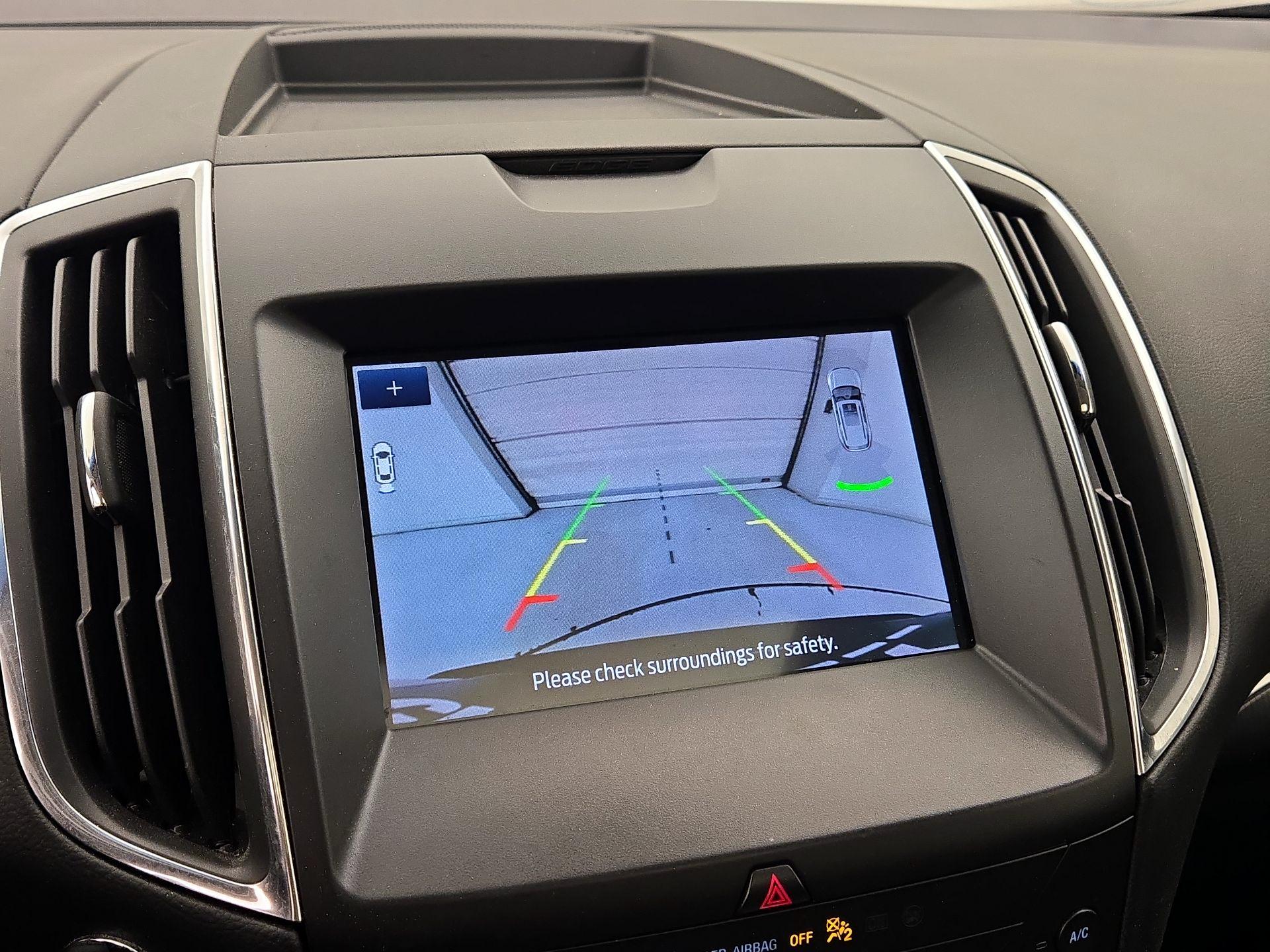 Thumbnail: 2020 Ford Edge - 15