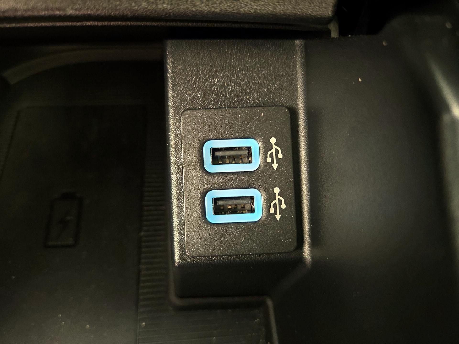 Thumbnail: 2020 Ford Edge - 19