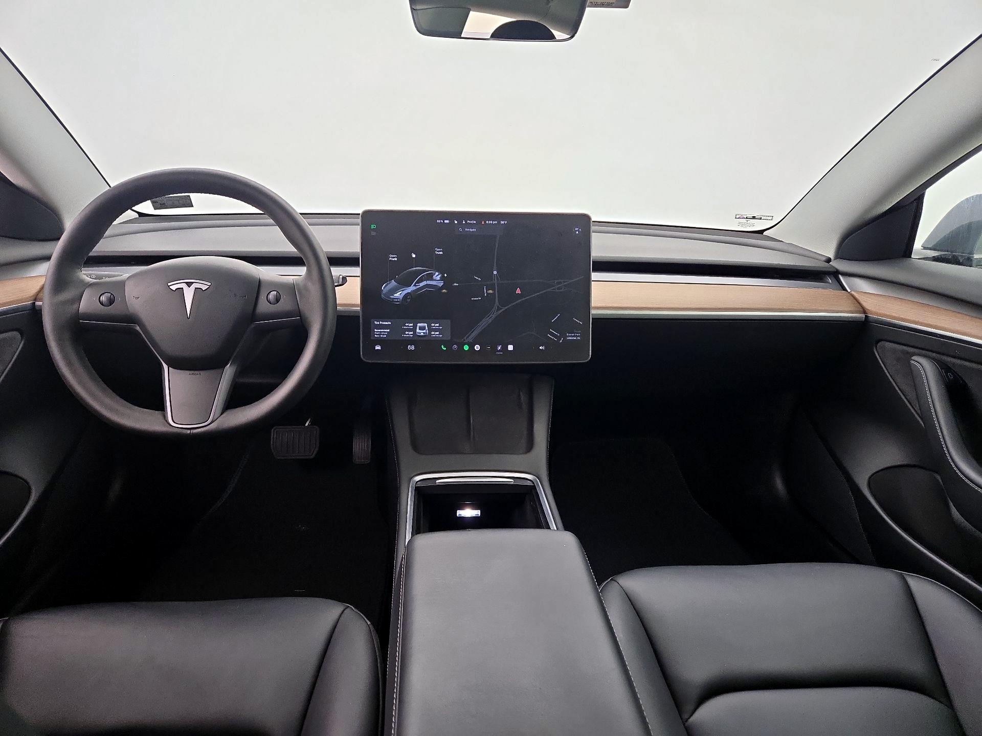 Thumbnail: 2021 Tesla Model 3 - 9