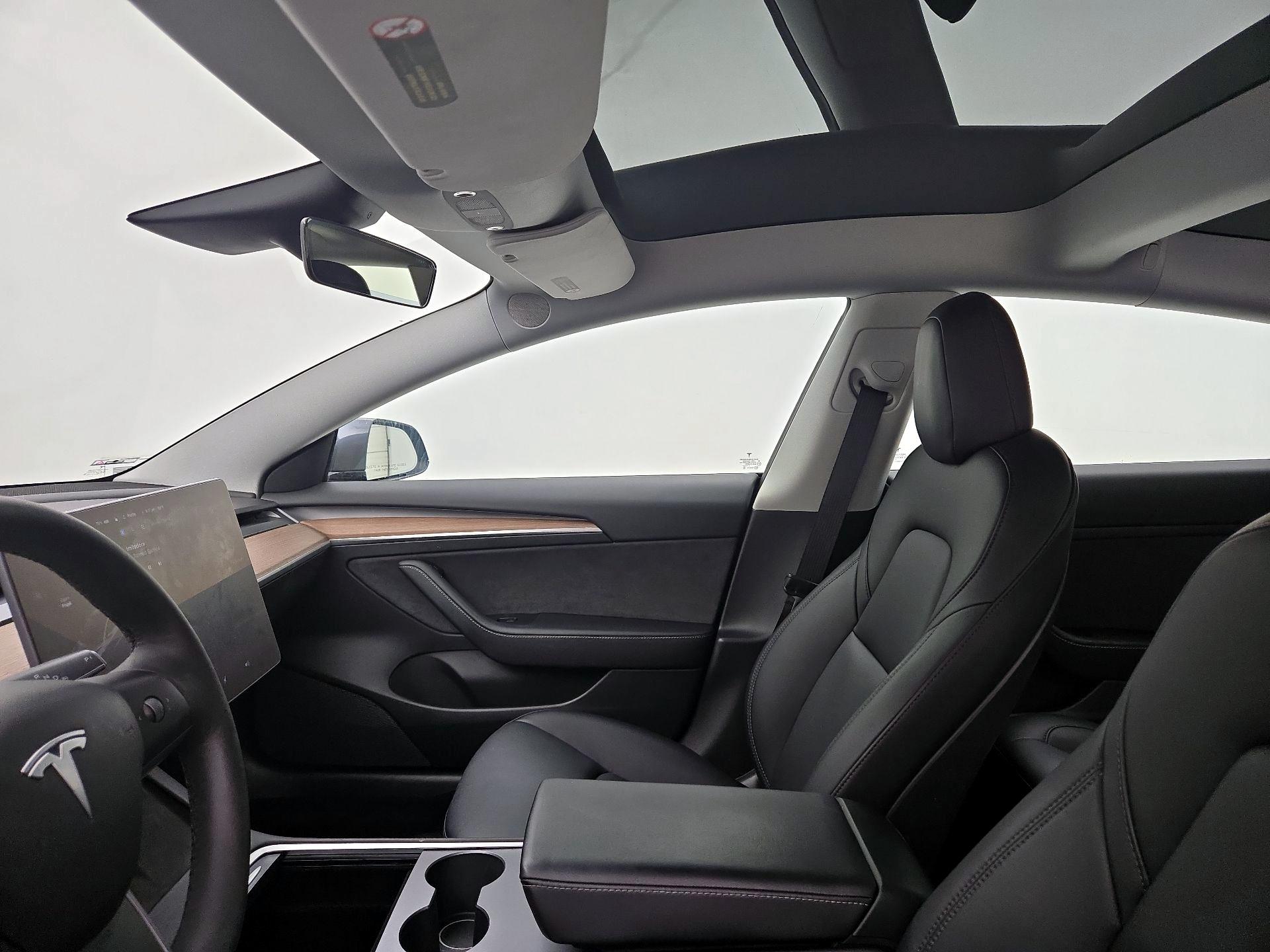 Thumbnail: 2021 Tesla Model 3 - 18