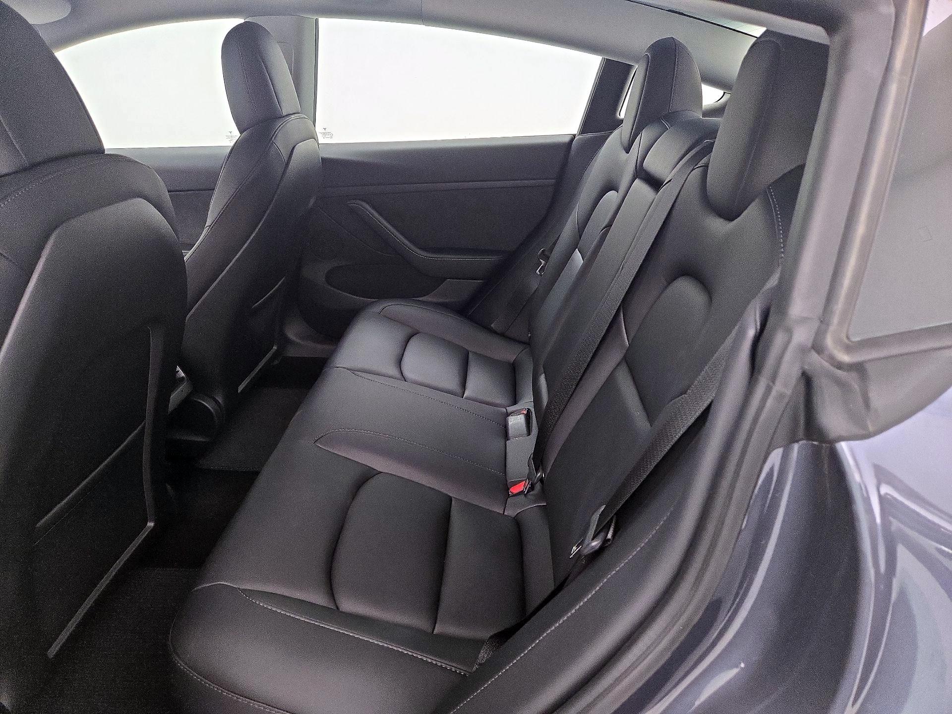 Thumbnail: 2021 Tesla Model 3 - 19