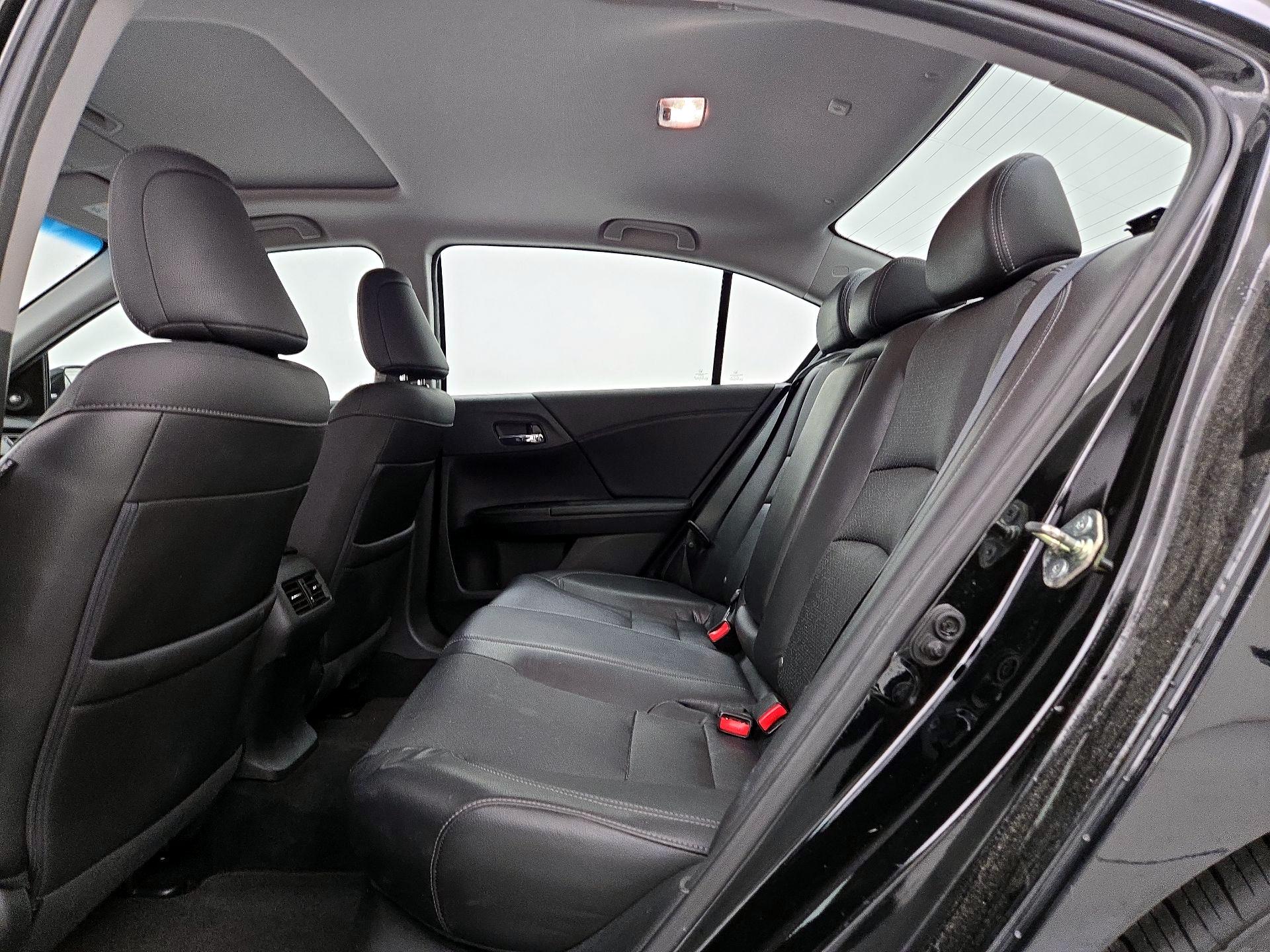 Thumbnail: 2015 Honda Accord - 19