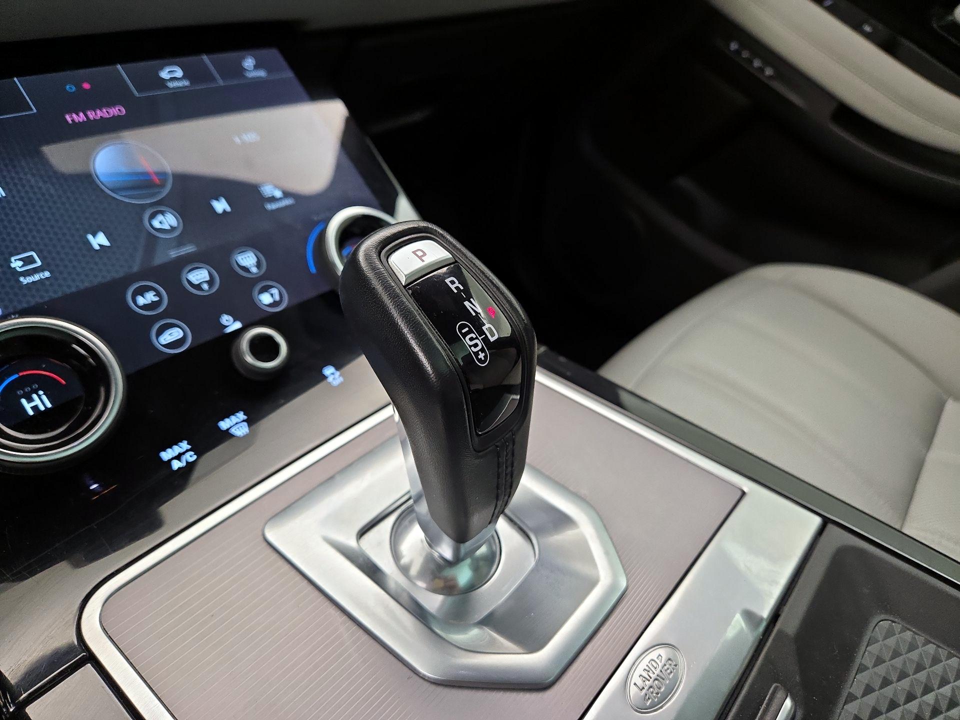 Thumbnail: 2020 Land Rover Range Rover Evoque - 18