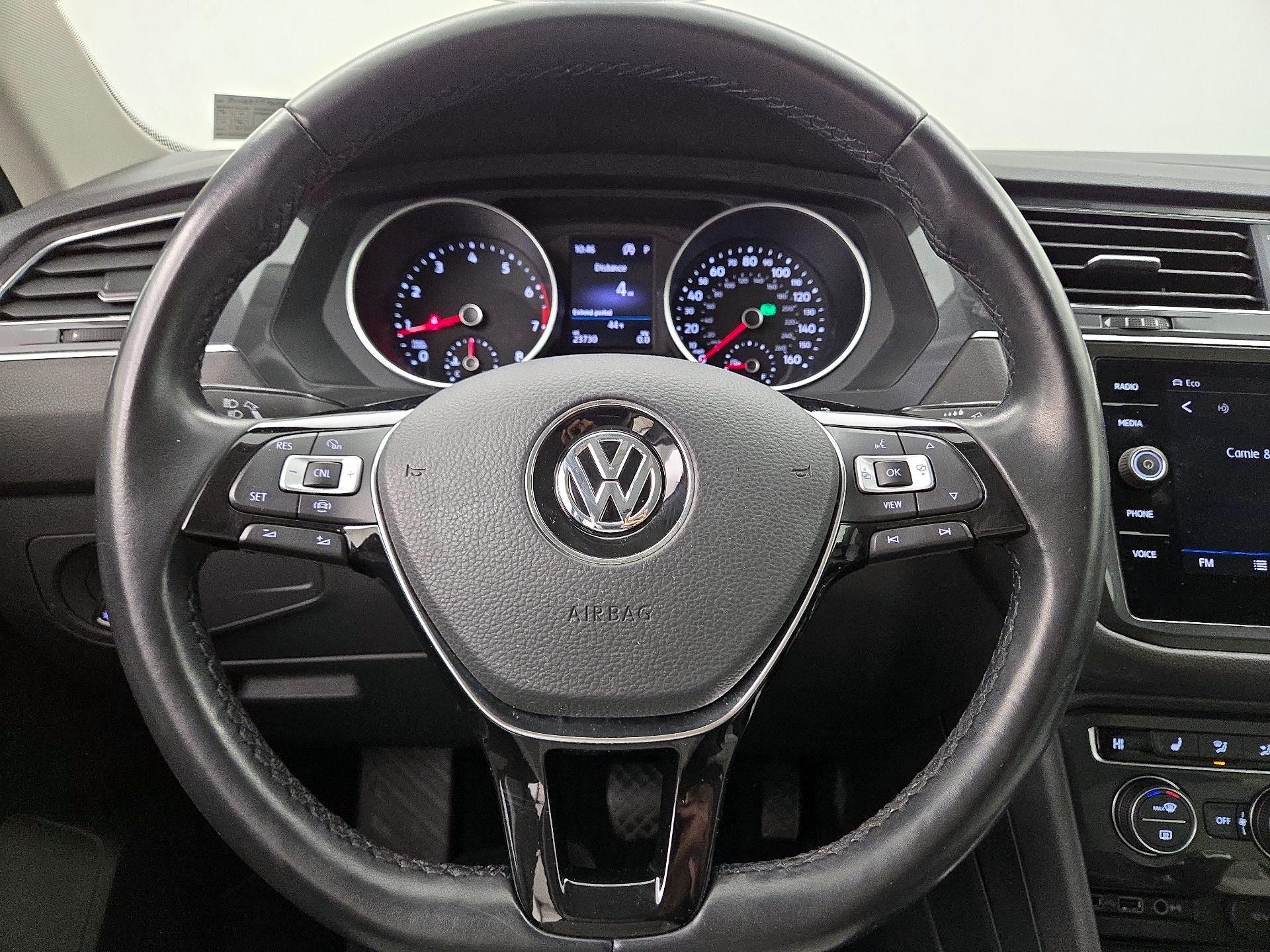 Thumbnail: 2019 Volkswagen Tiguan - 10