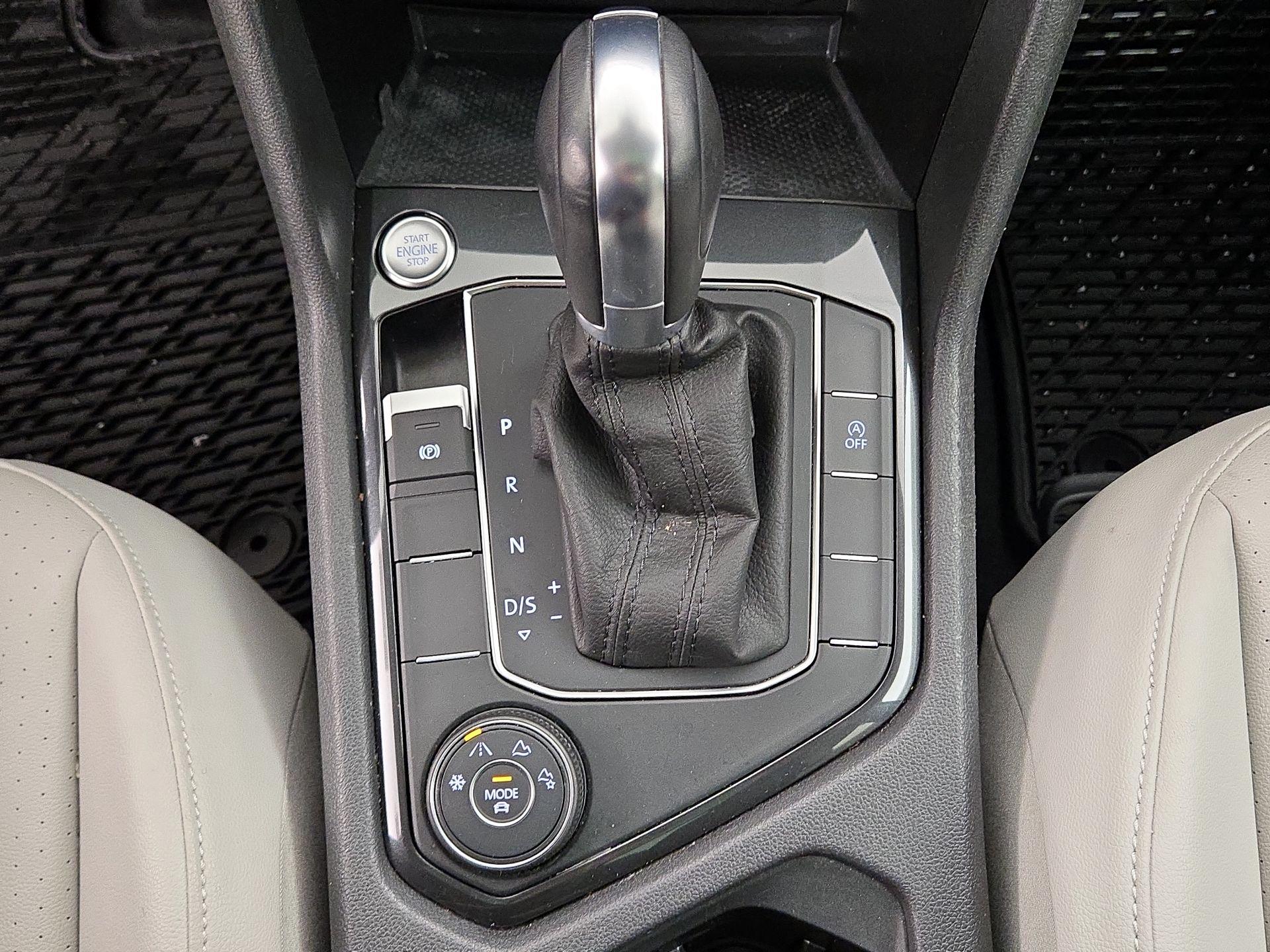 Thumbnail: 2019 Volkswagen Tiguan - 16