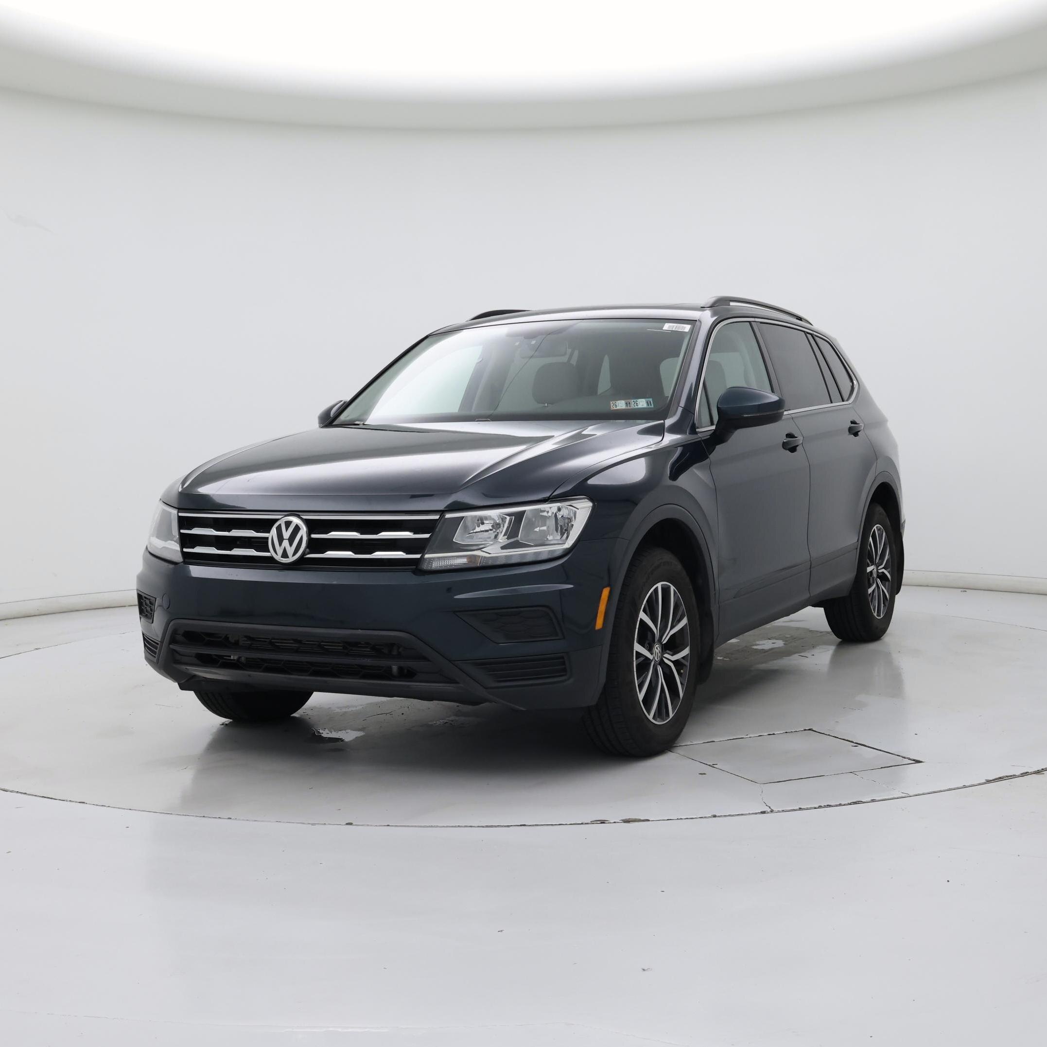 Thumbnail: 2019 Volkswagen Tiguan - 4