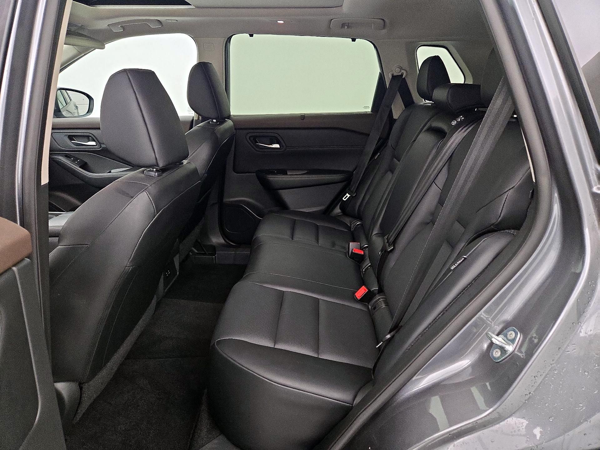 Thumbnail: 2023 Nissan Rogue - 20