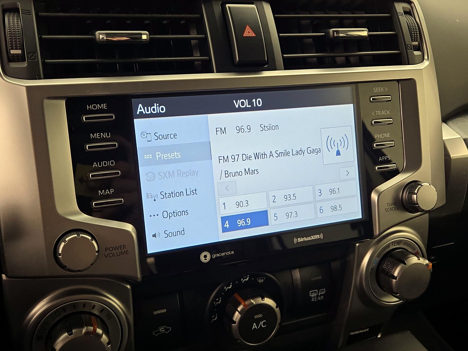 Thumbnail: 2023 Toyota 4Runner - 15