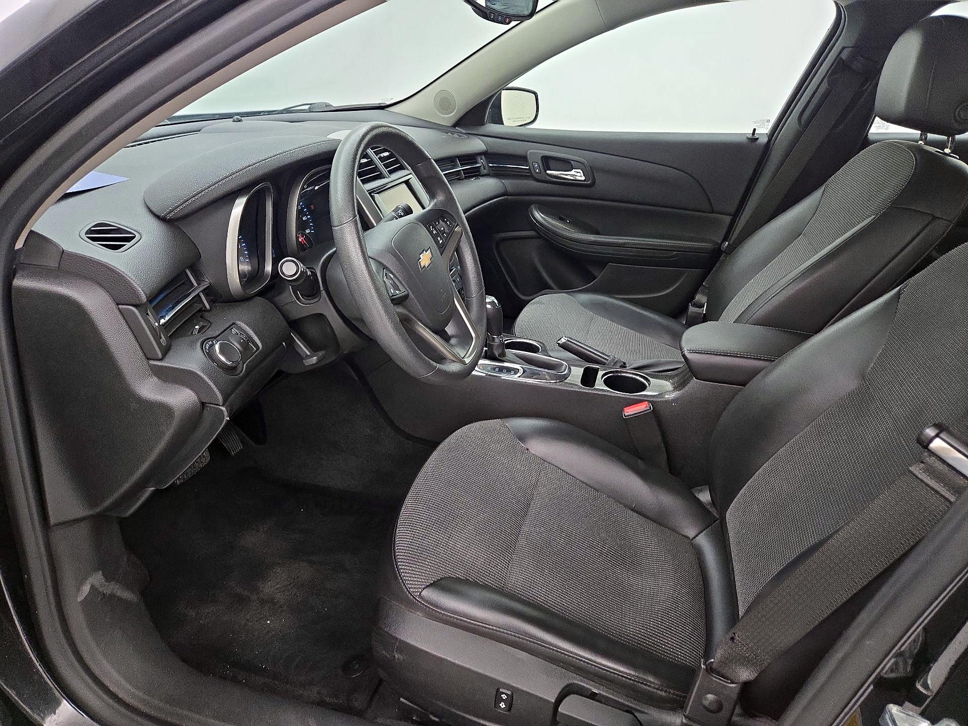 Thumbnail: 2015 Chevrolet Malibu - 11