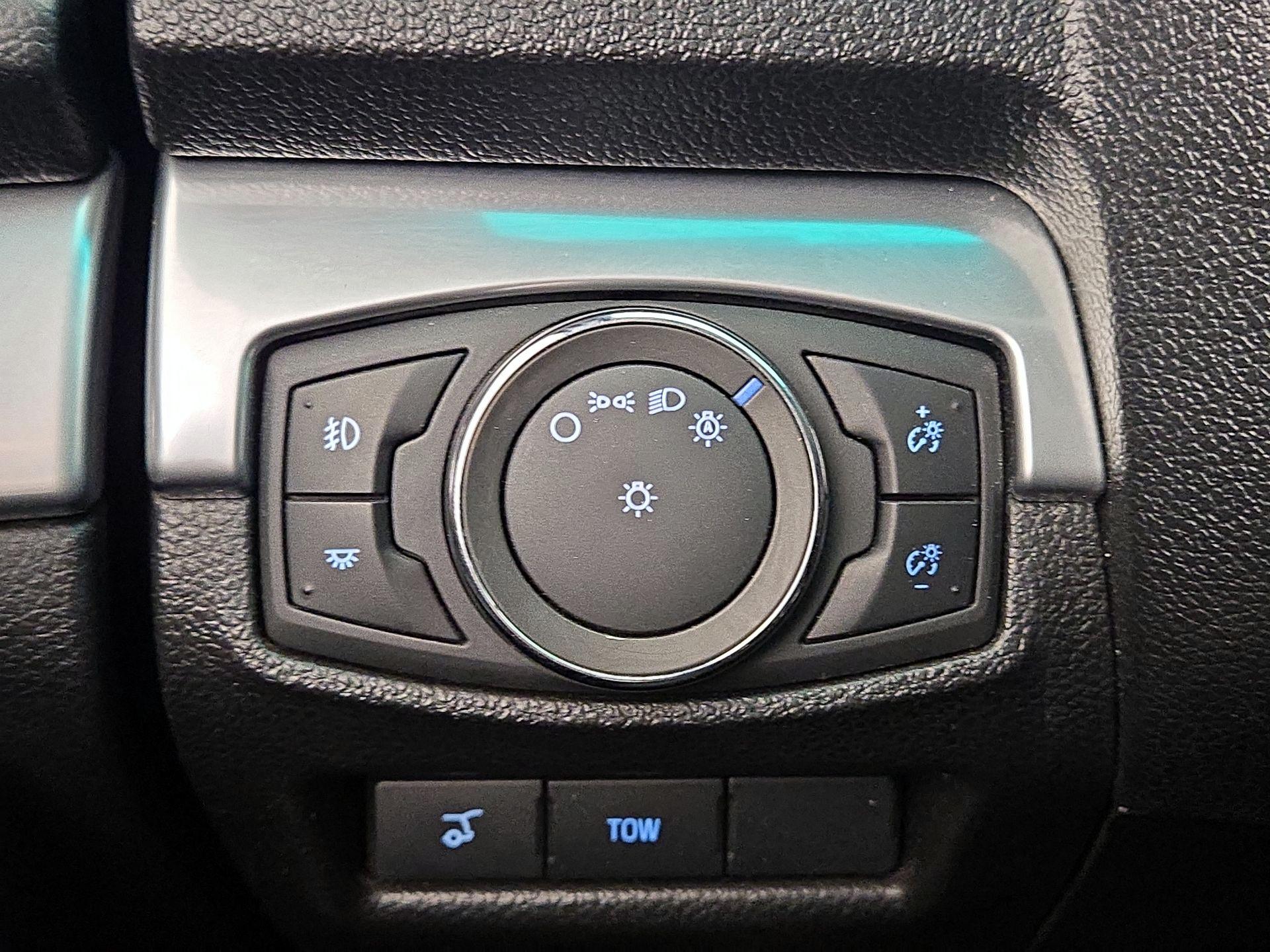 Thumbnail: 2017 Ford Explorer - 13