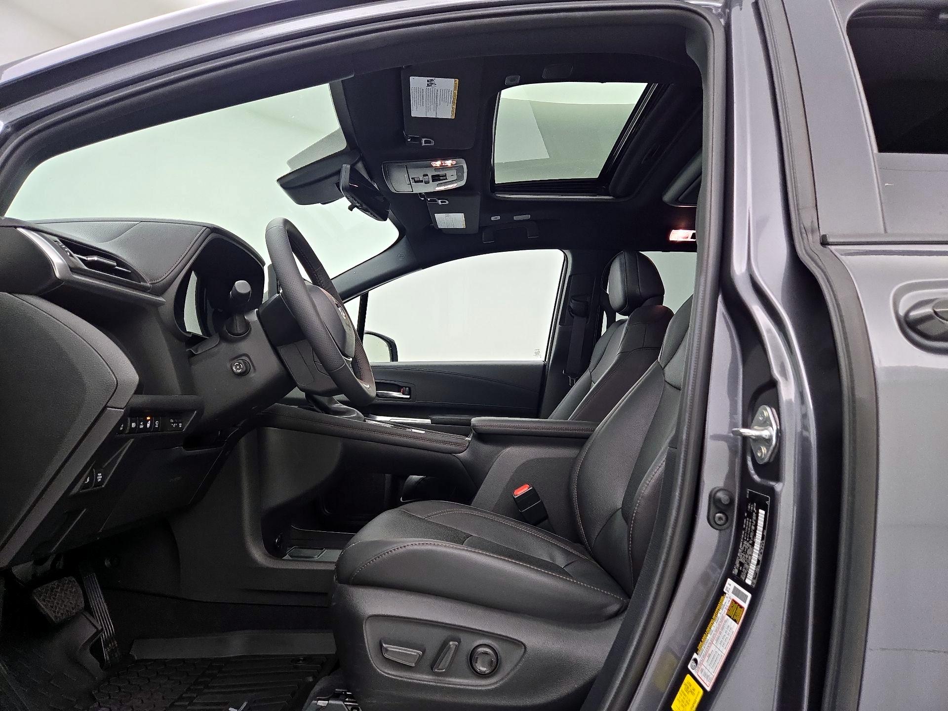 Thumbnail: 2025 Toyota Sienna - 11