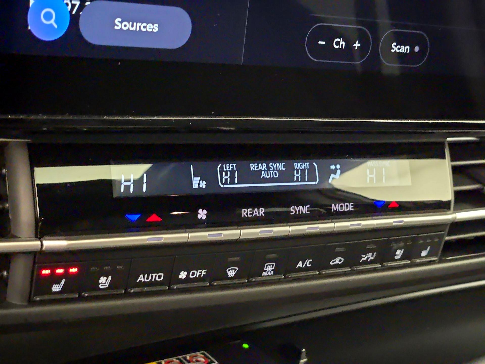 Thumbnail: 2025 Toyota Sienna - 16