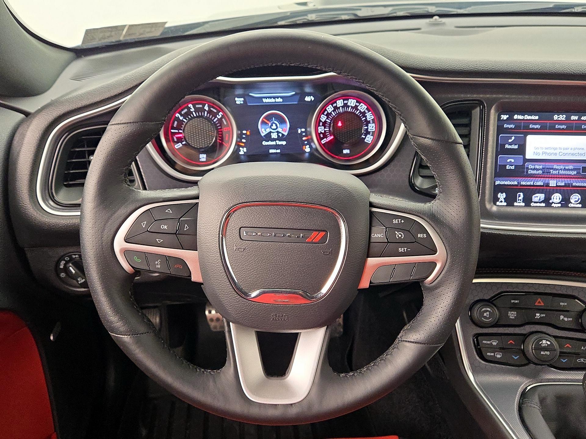 Thumbnail: 2016 Dodge Challenger - 10