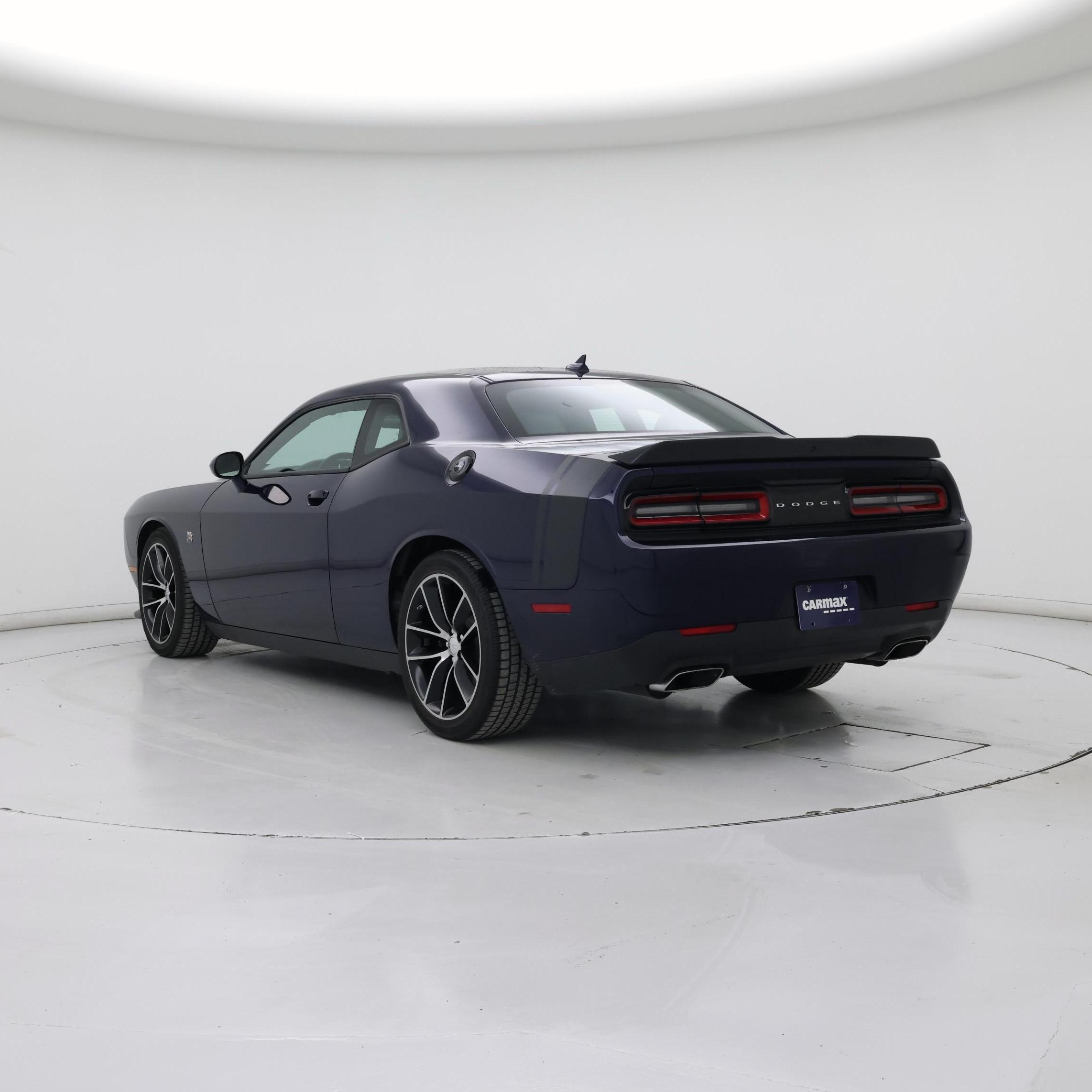Thumbnail: 2016 Dodge Challenger - 2