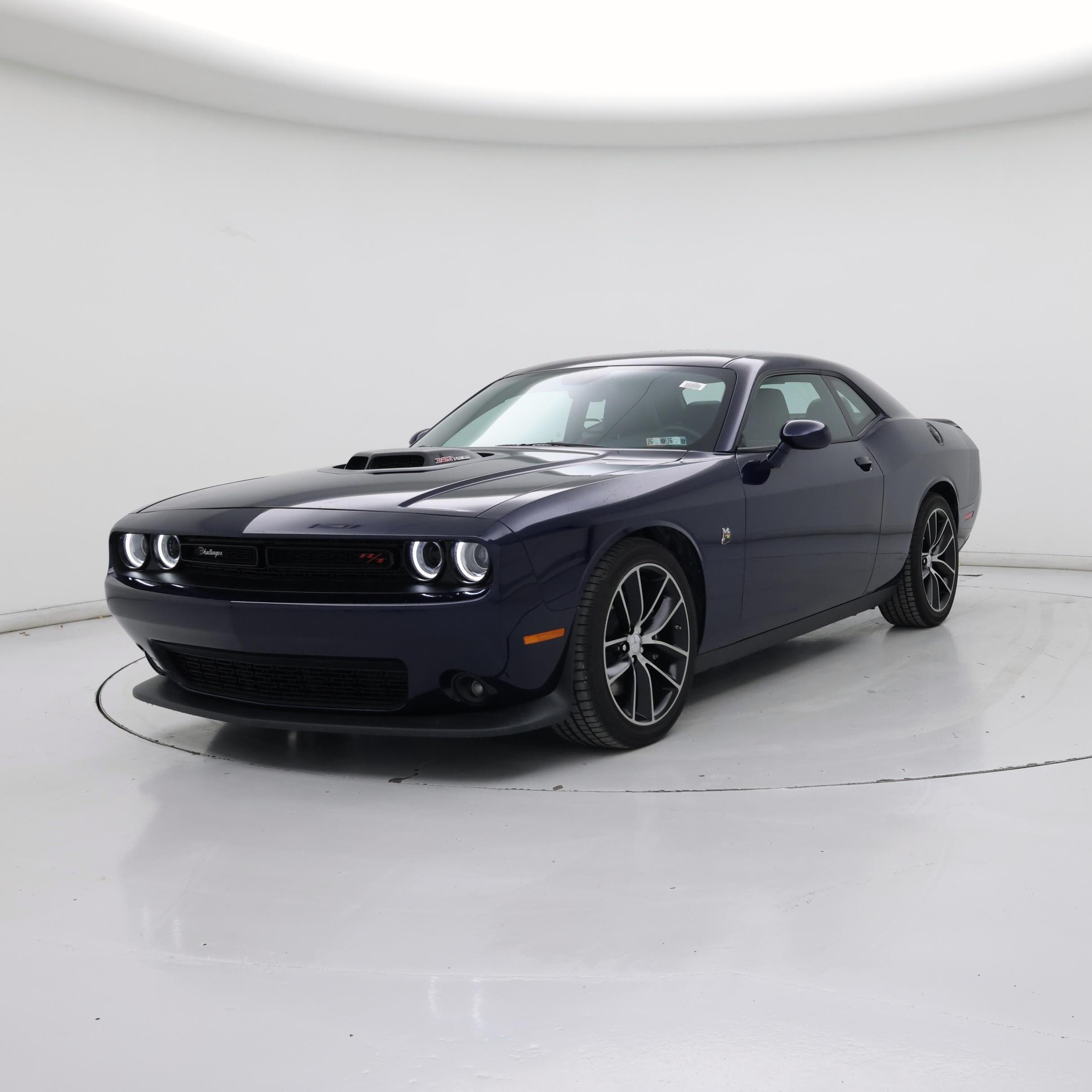 Thumbnail: 2016 Dodge Challenger - 4