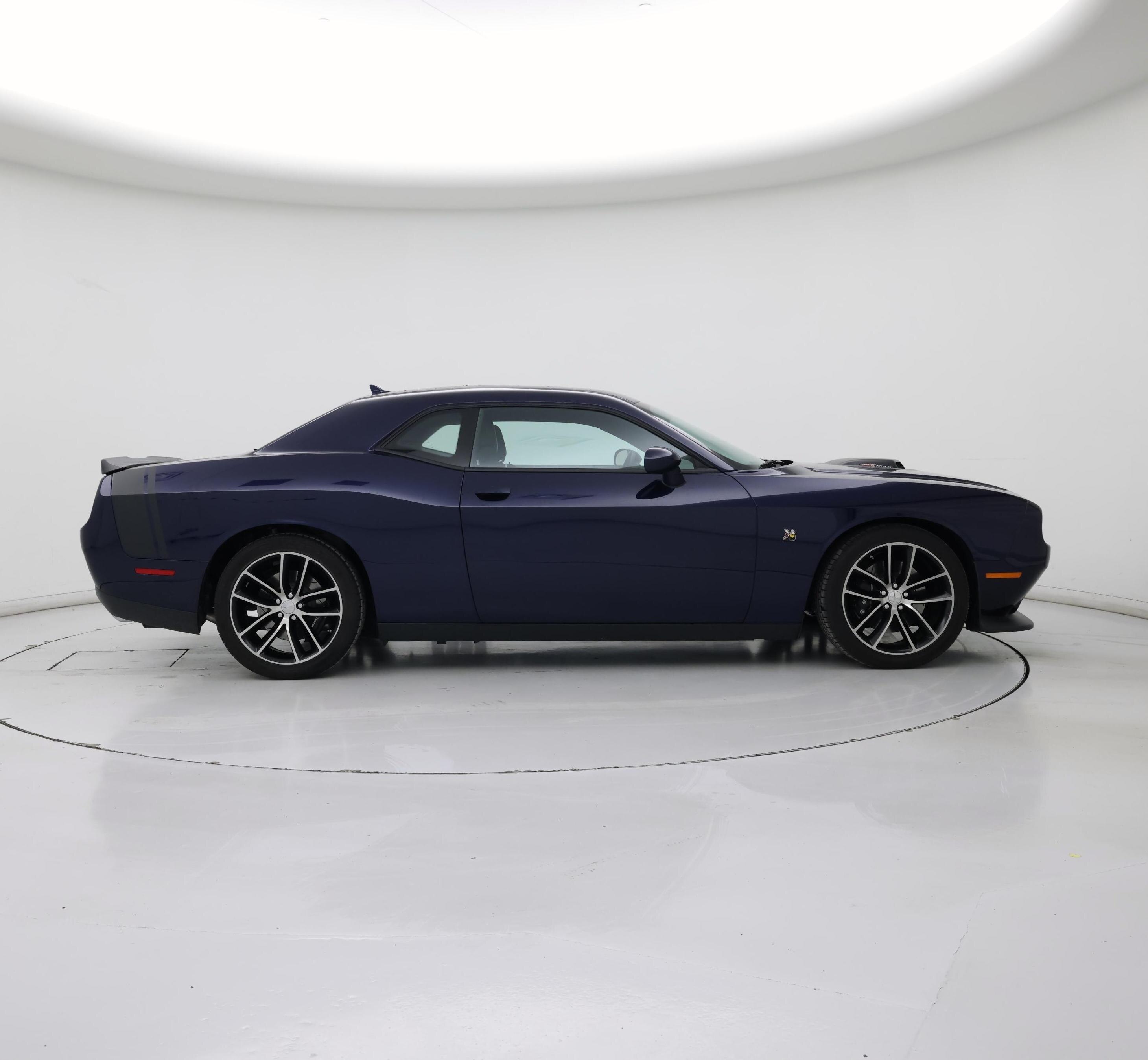 Thumbnail: 2016 Dodge Challenger - 7