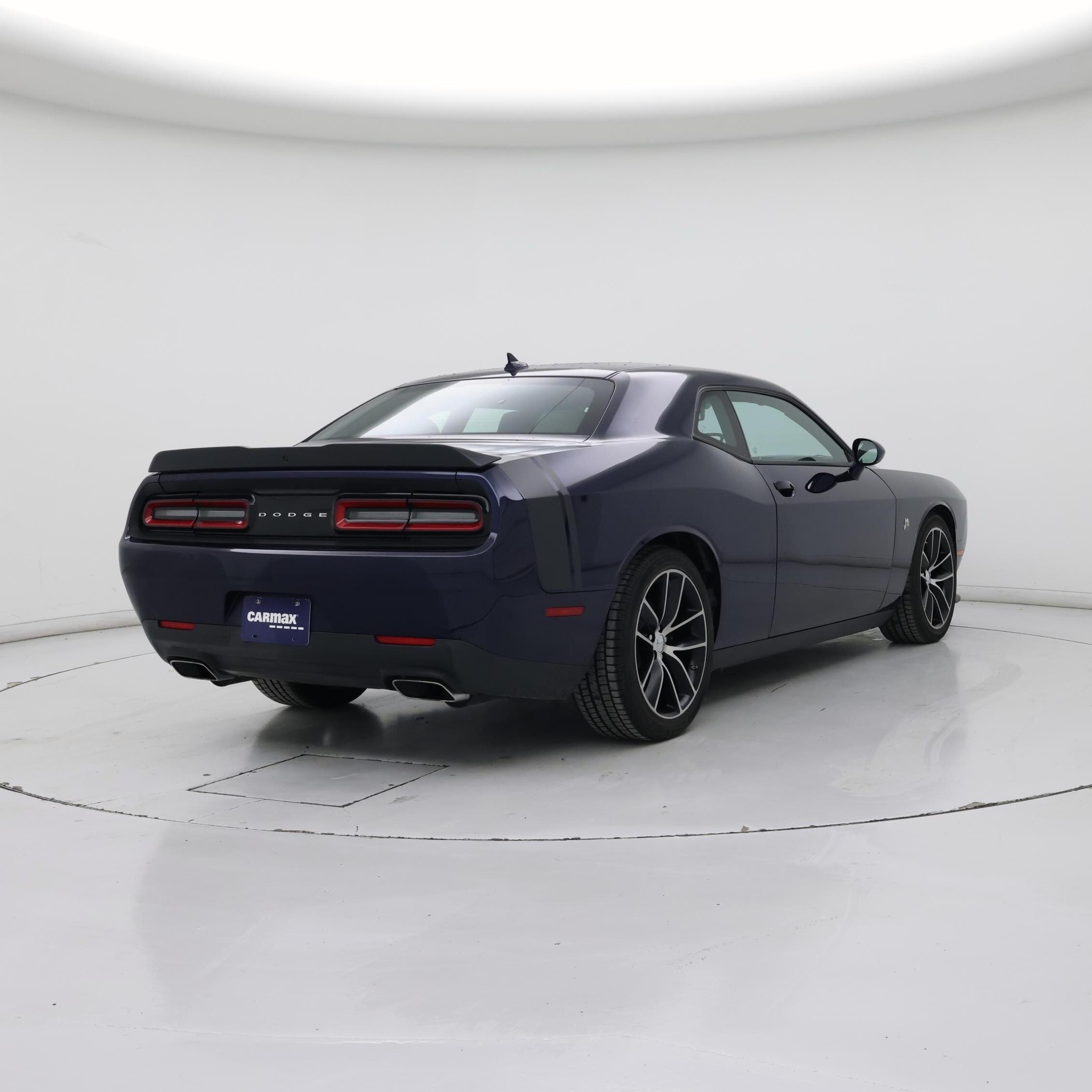 Thumbnail: 2016 Dodge Challenger - 8