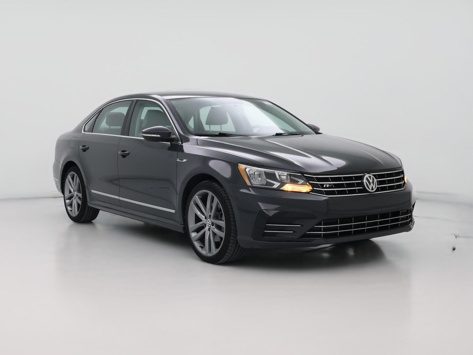 2017 Volkswagen Passat R-Line