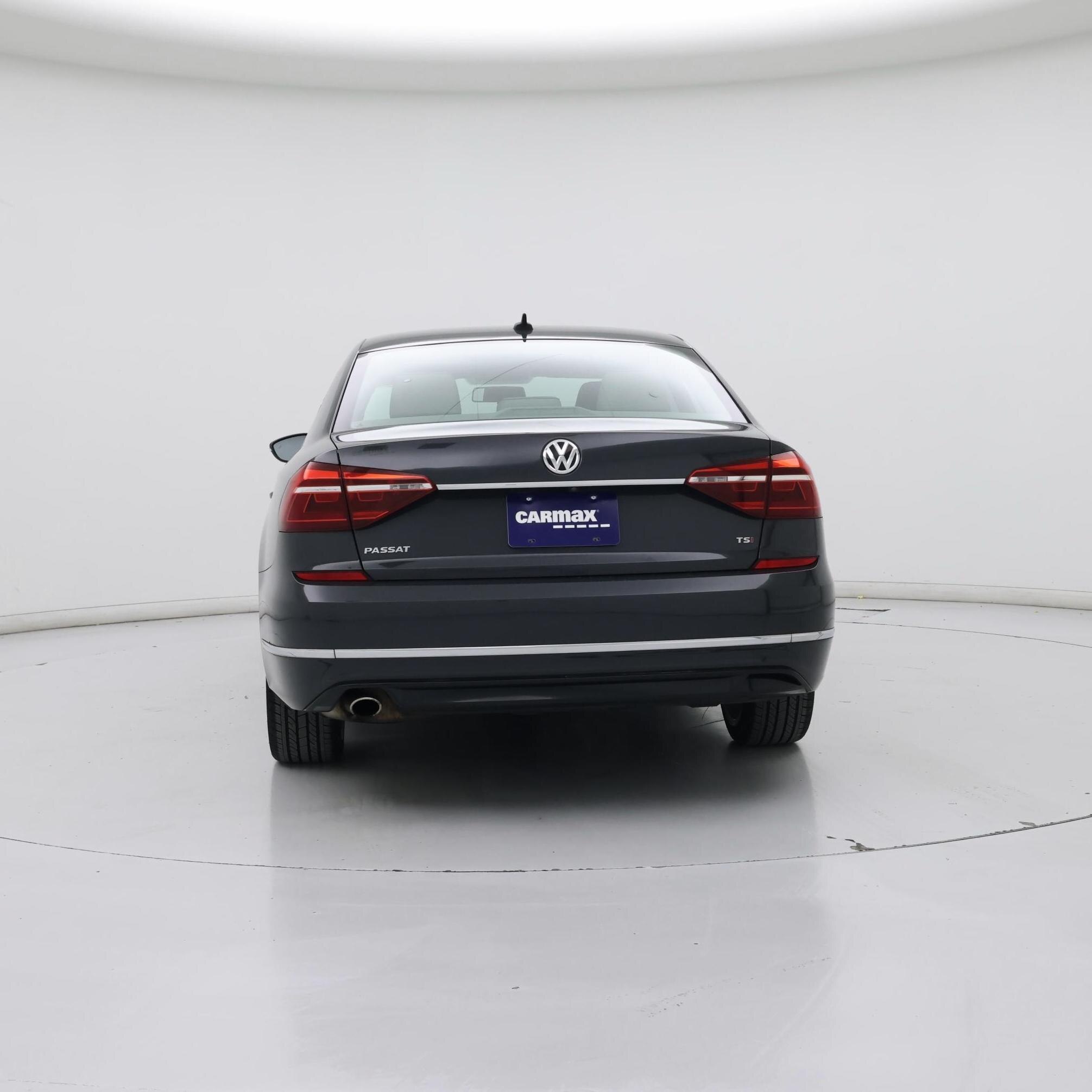 Thumbnail: 2017 Volkswagen Passat - 6