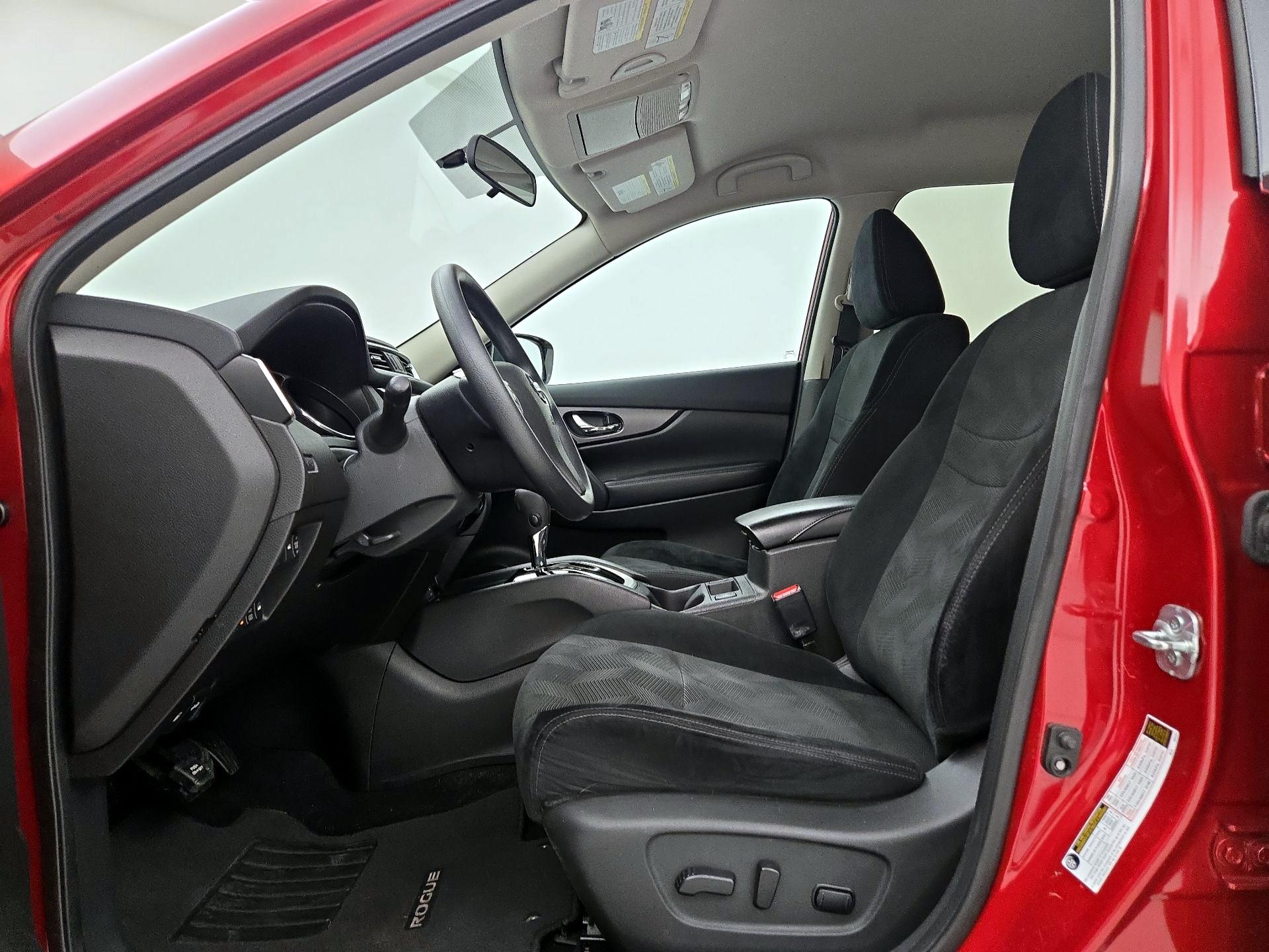 Thumbnail: 2016 Nissan Rogue - 11