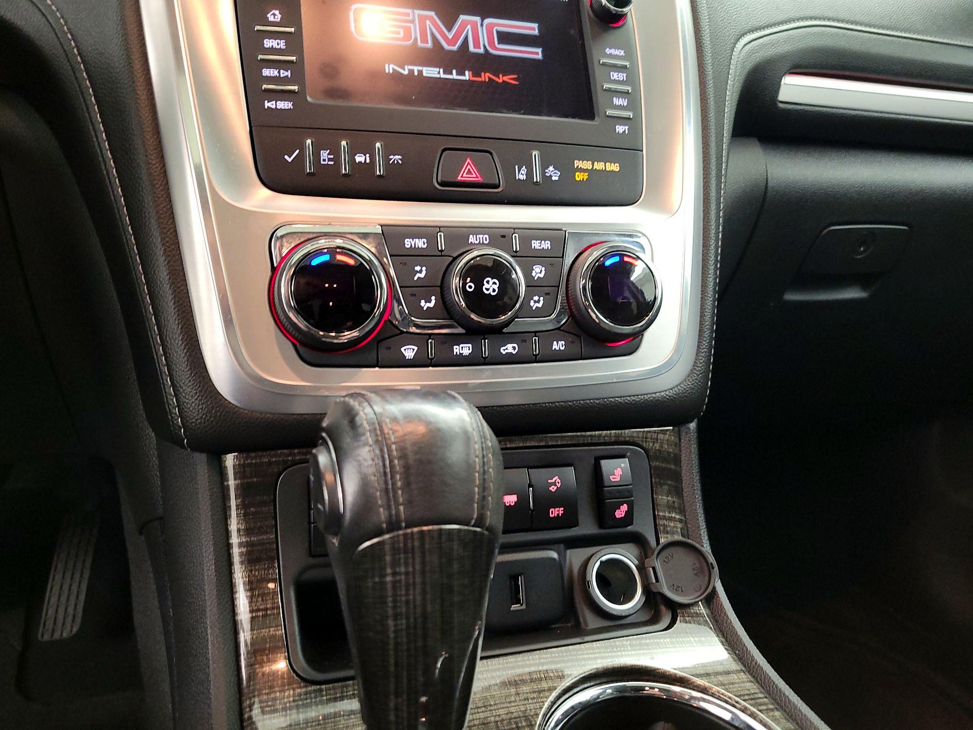 Thumbnail: 2016 GMC Acadia - 16