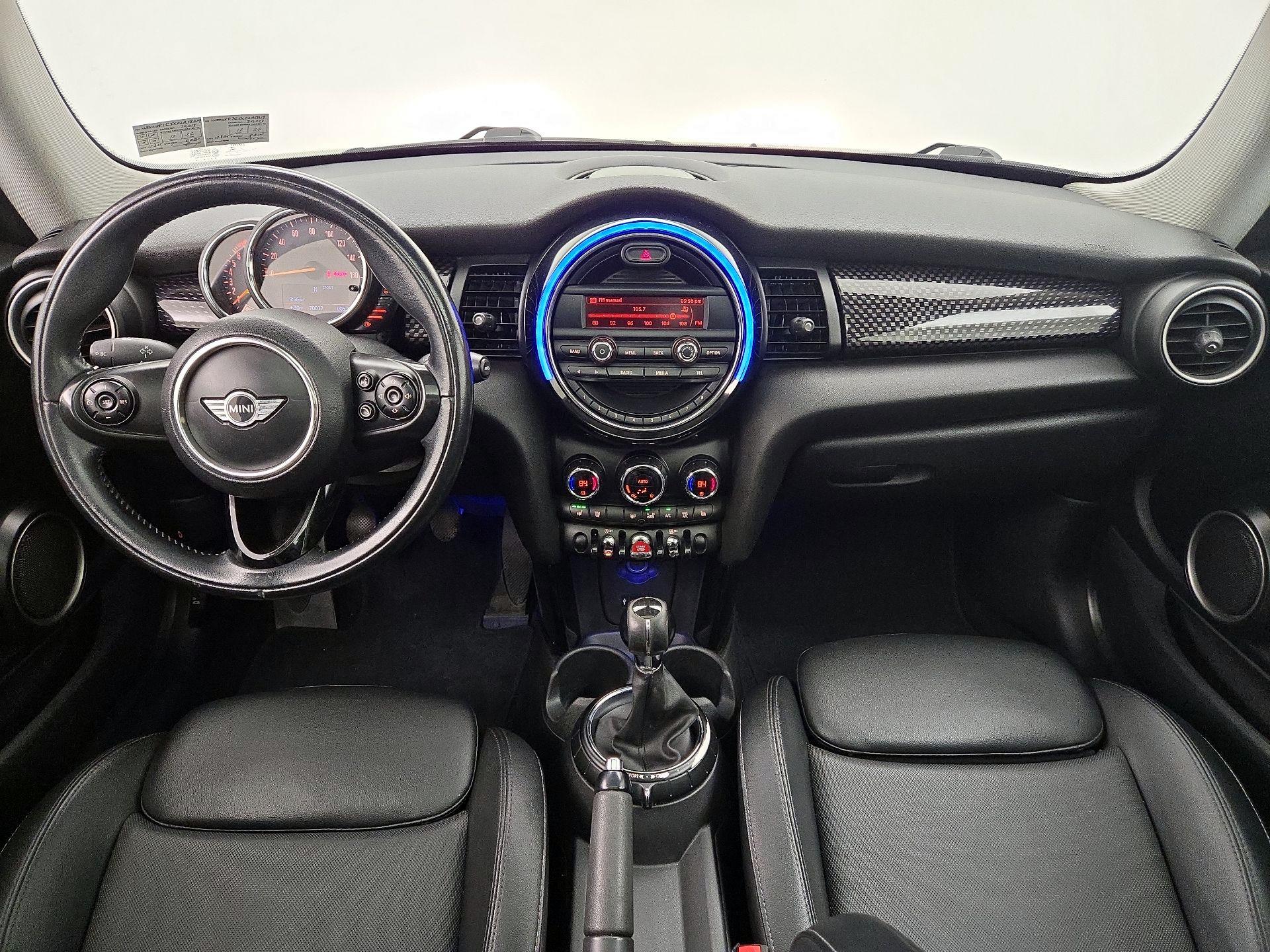 Thumbnail: 2015 MINI Cooper Hardtop - 9