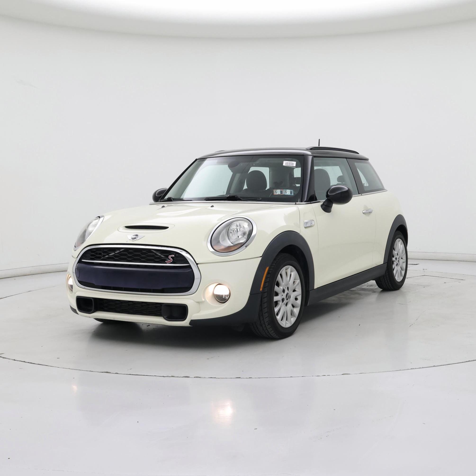 Thumbnail: 2015 MINI Cooper Hardtop - 4