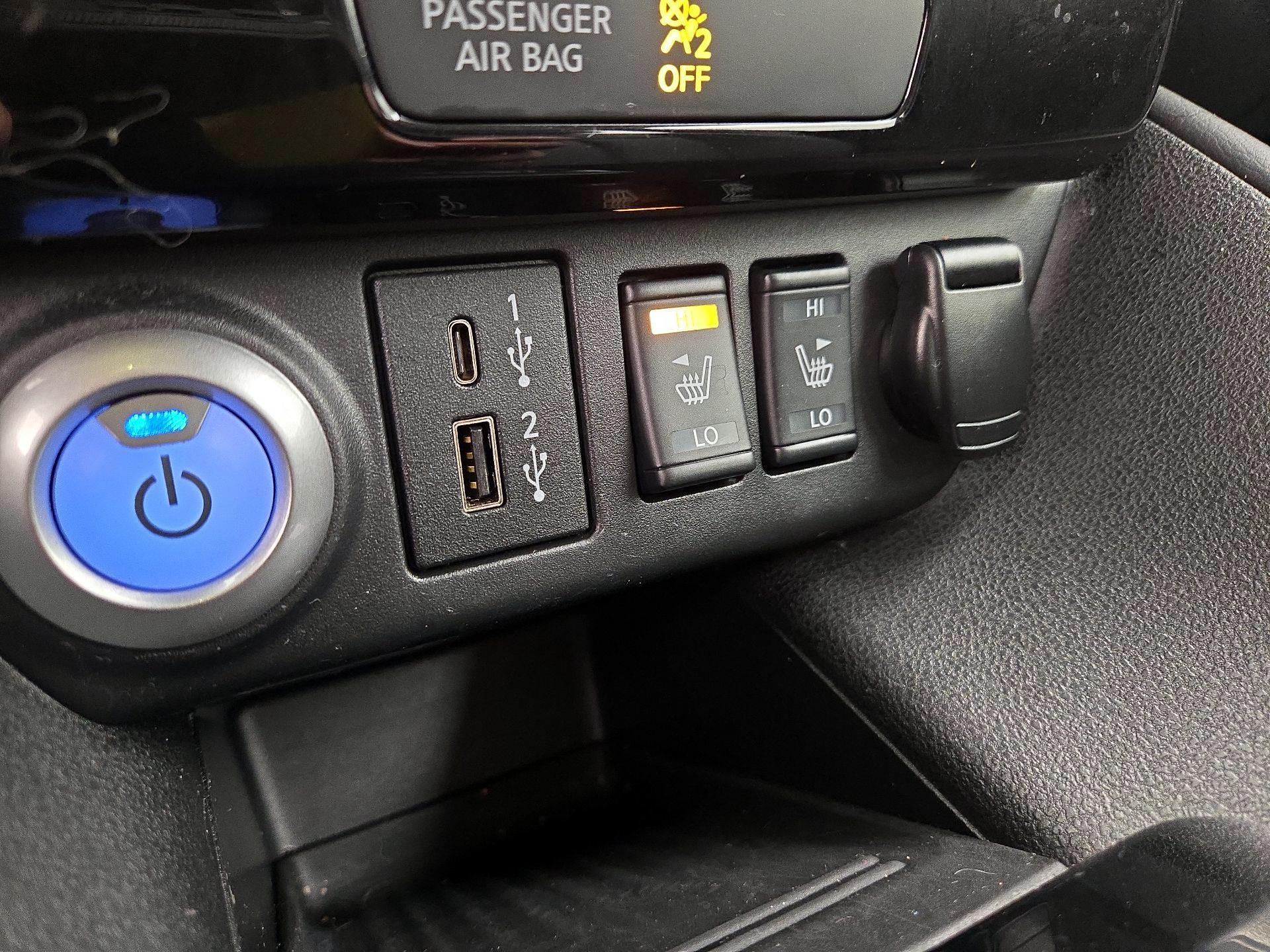 Thumbnail: 2021 Nissan Leaf - 18