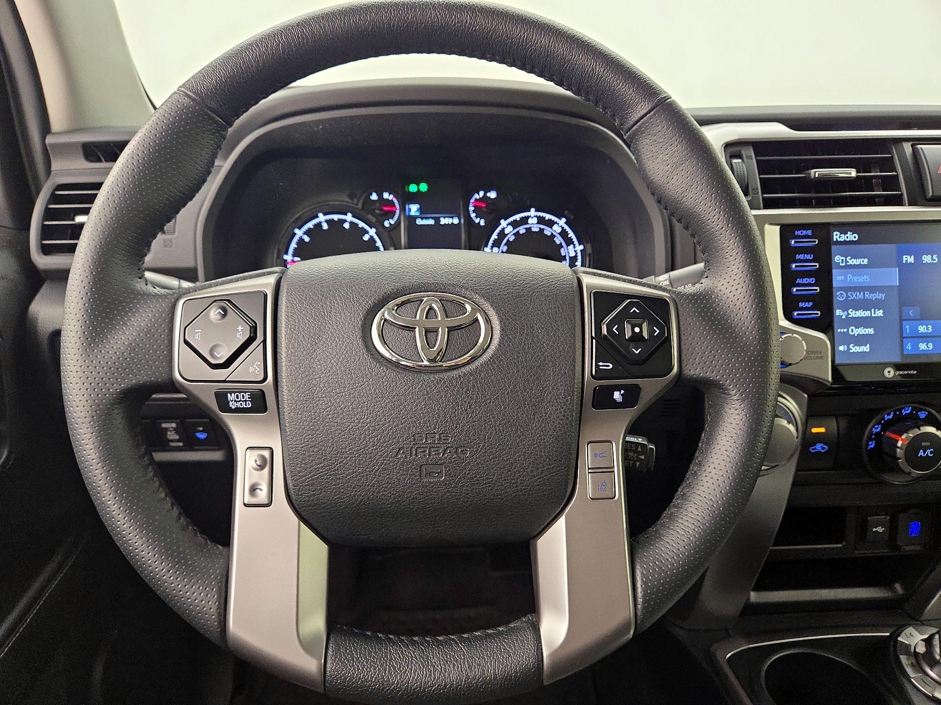 Thumbnail: 2023 Toyota 4Runner - 10