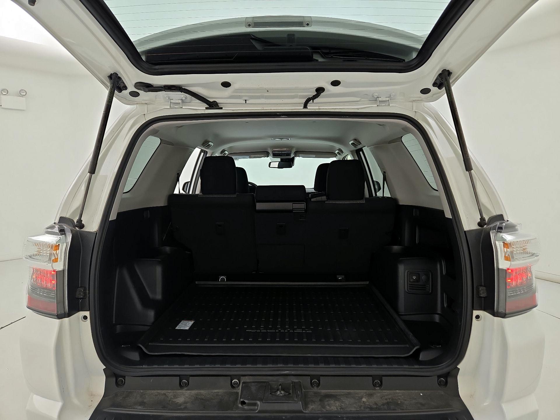 Thumbnail: 2023 Toyota 4Runner - 19