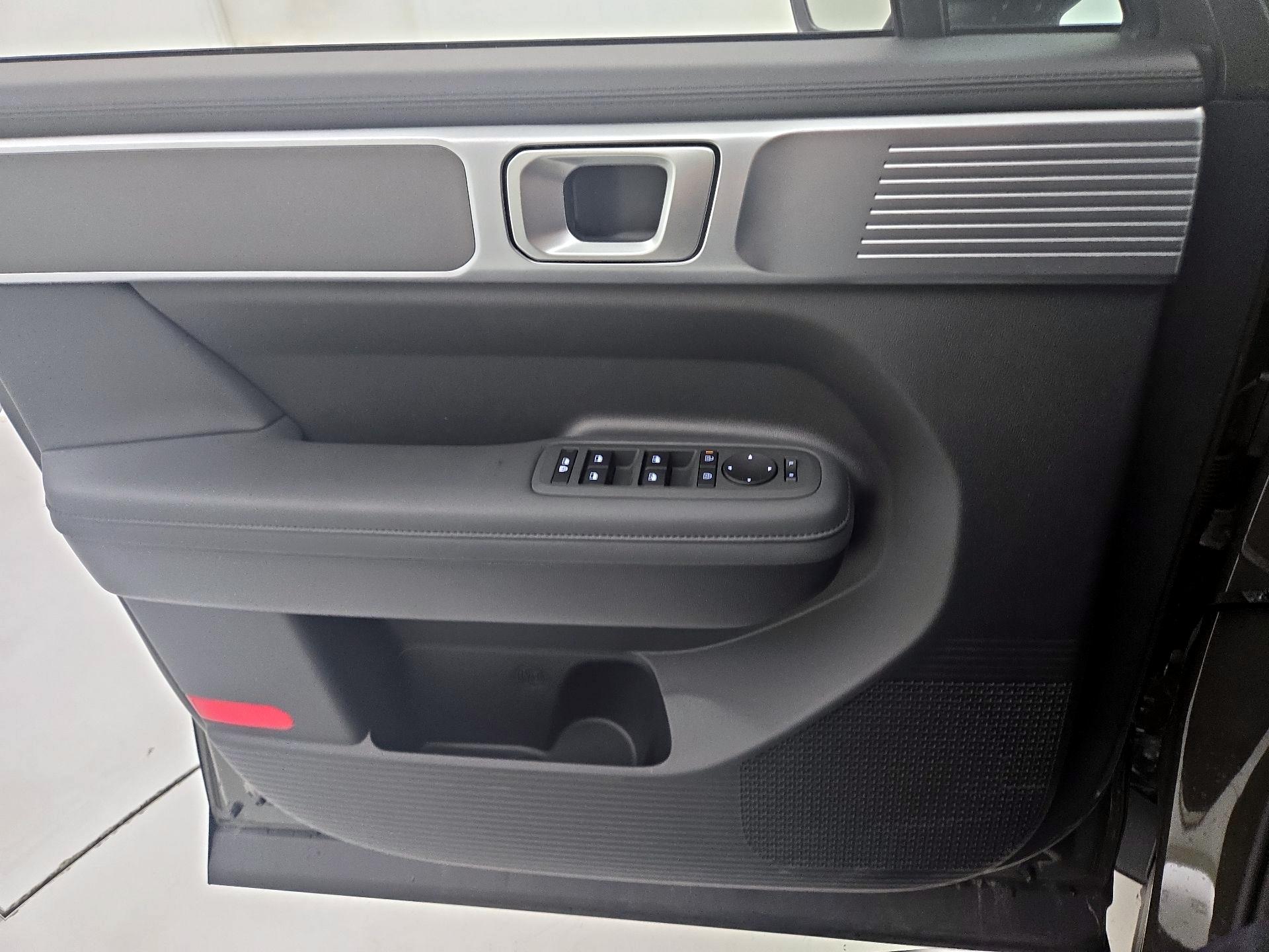 Thumbnail: 2025 Hyundai Santa Fe - 12