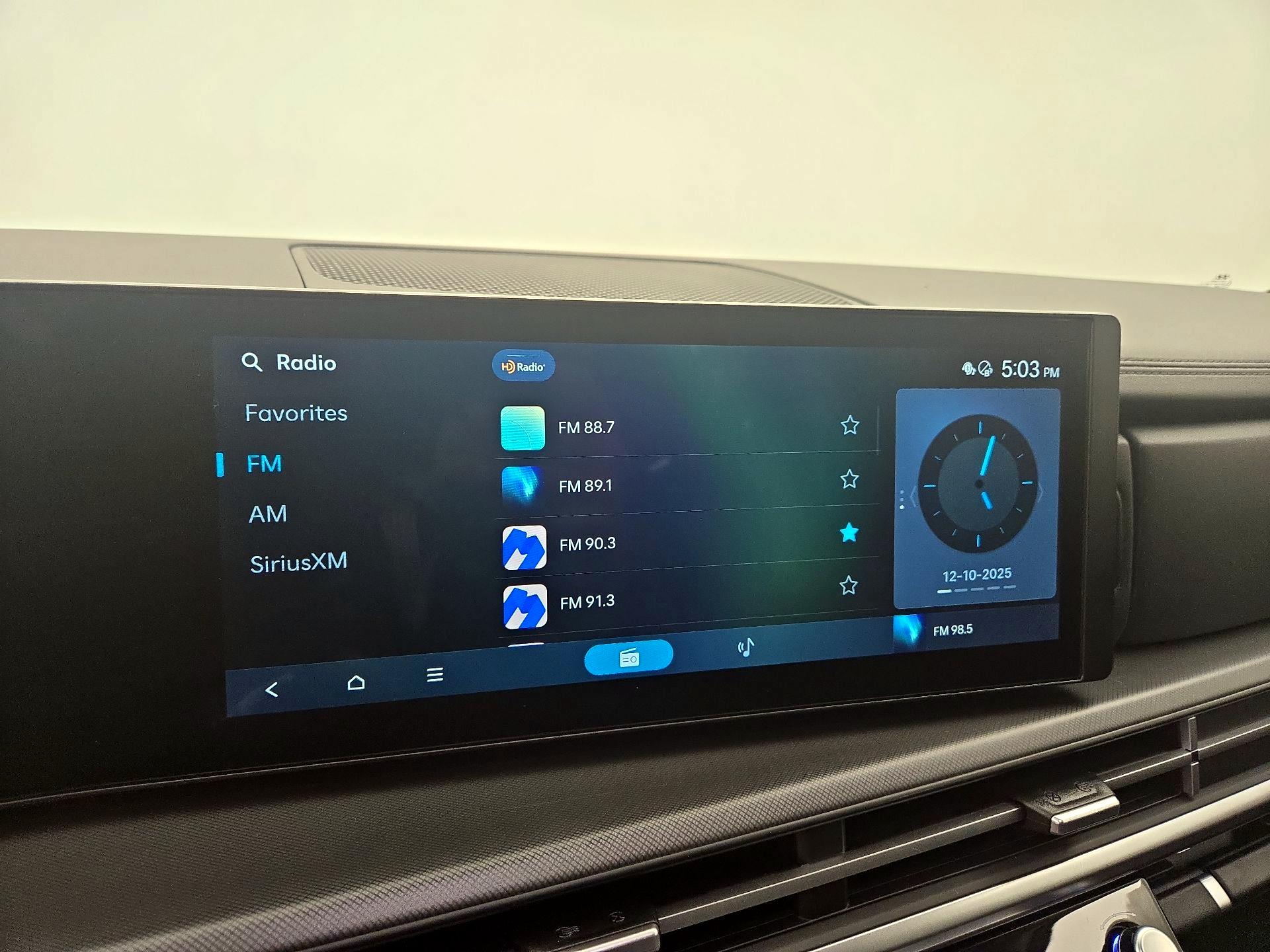 Thumbnail: 2025 Hyundai Santa Fe - 15