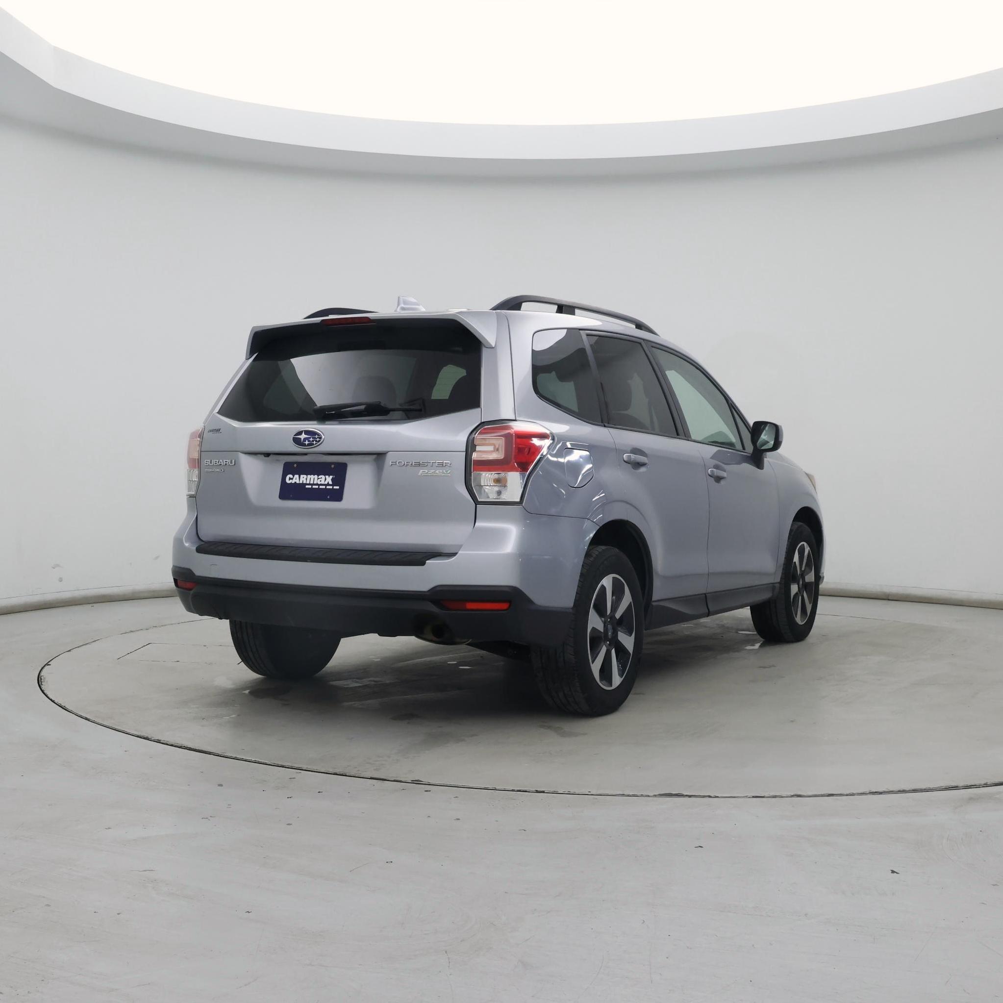 Thumbnail: 2017 Subaru Forester - 8