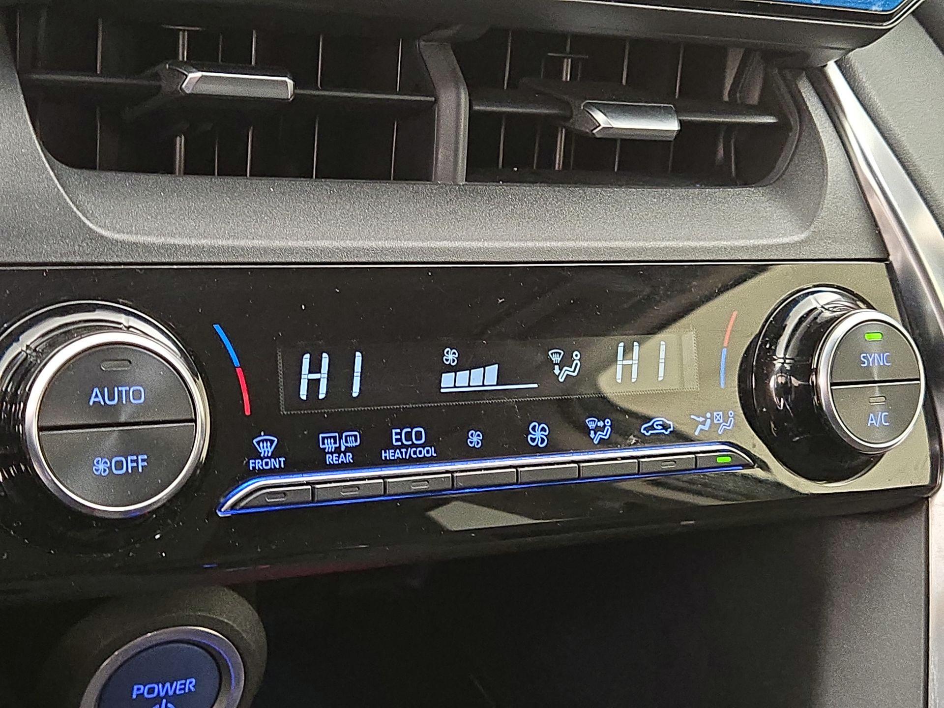 Thumbnail: 2021 Toyota Venza - 15