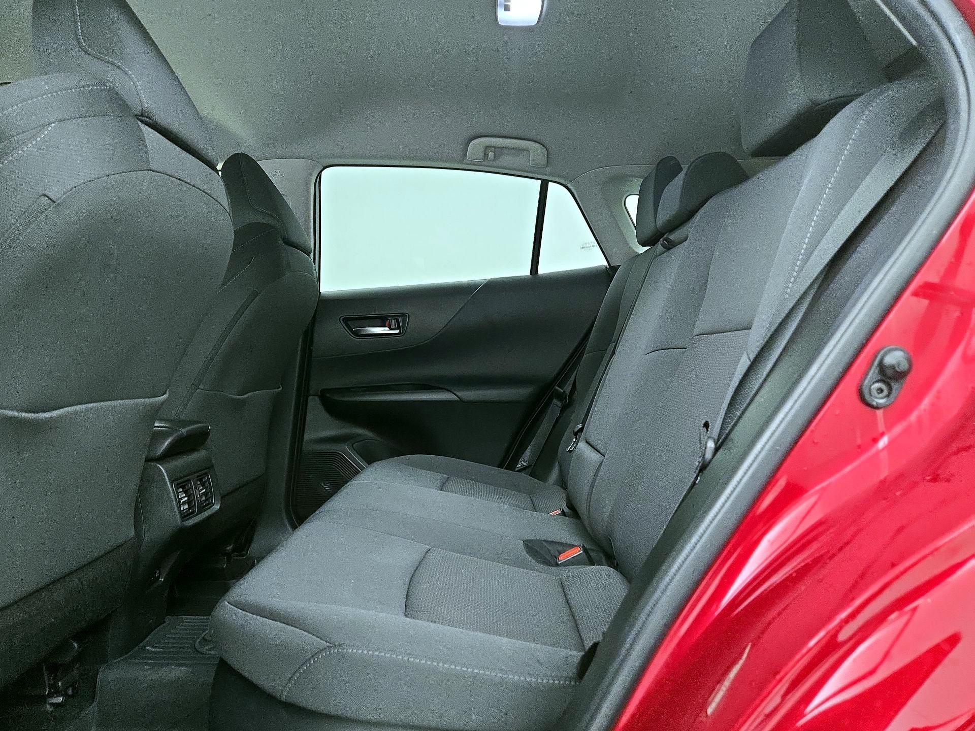 Thumbnail: 2021 Toyota Venza - 18