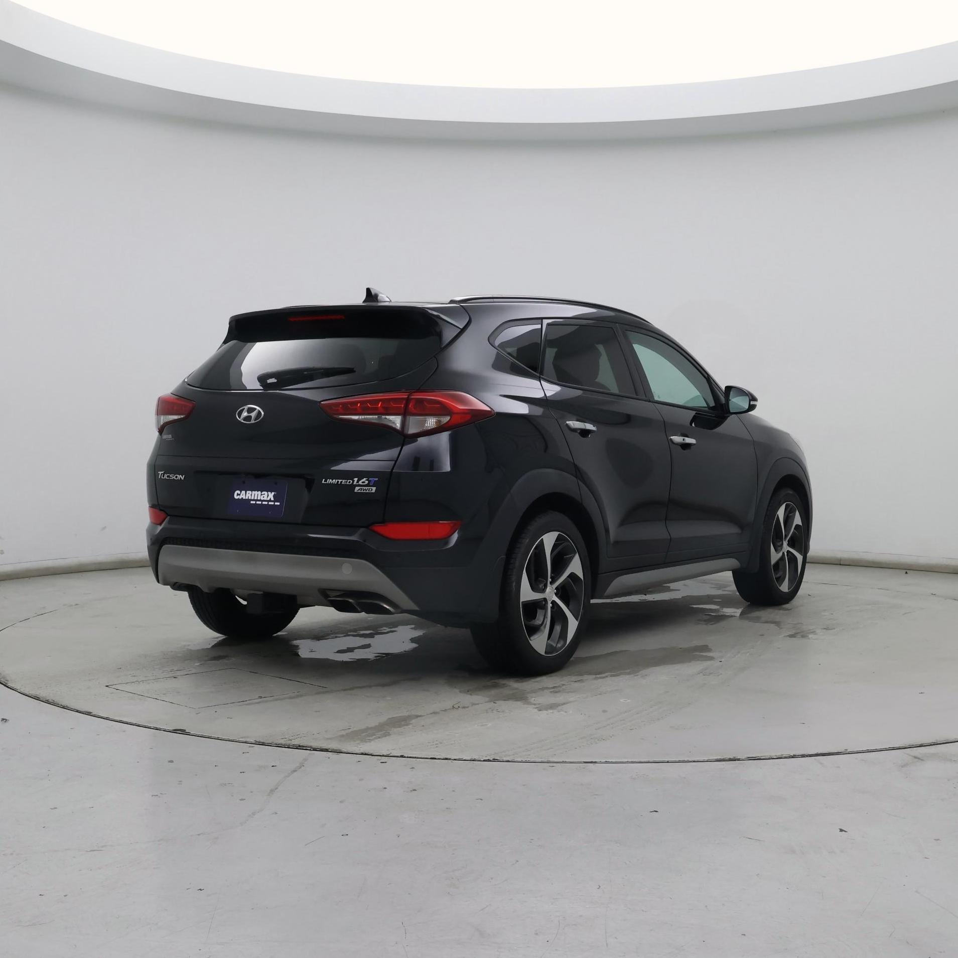 Thumbnail: 2017 Hyundai Tucson - 8