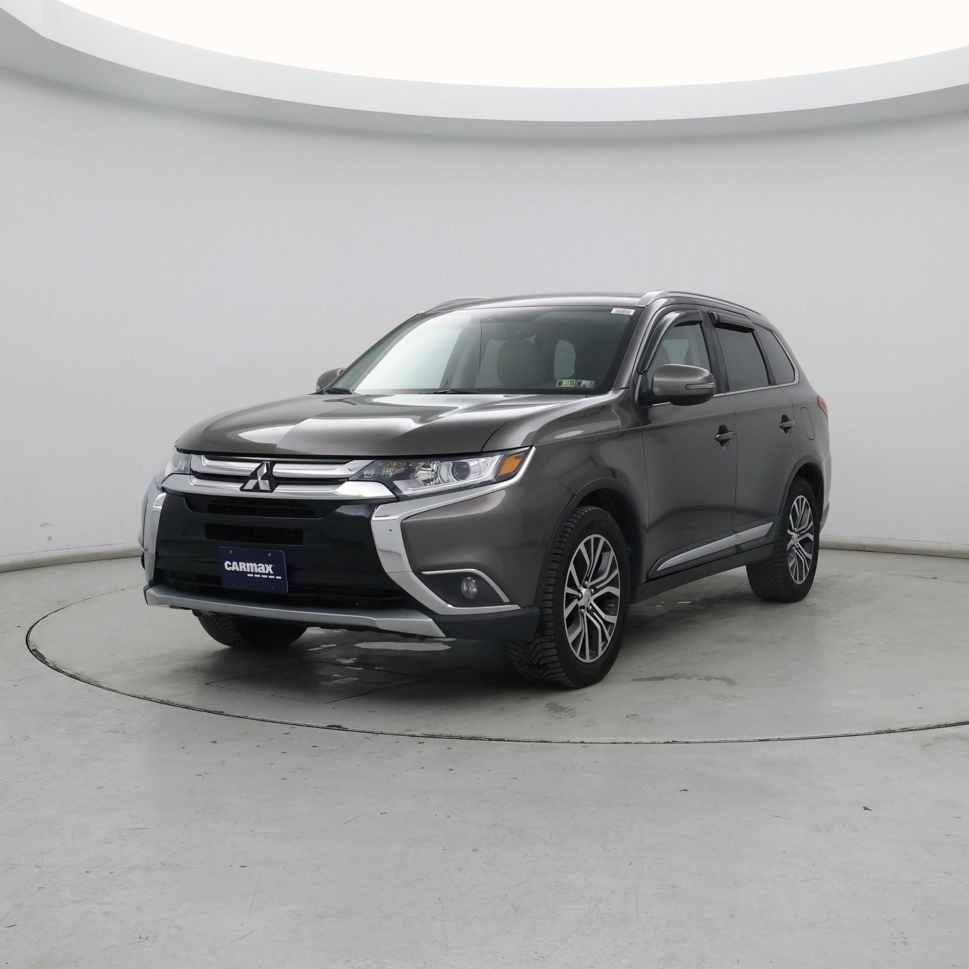 Thumbnail: 2017 Mitsubishi Outlander - 4