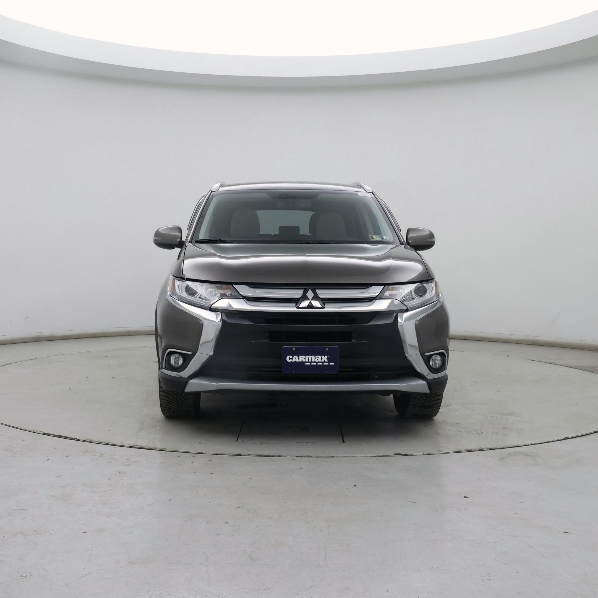 Thumbnail: 2017 Mitsubishi Outlander - 5