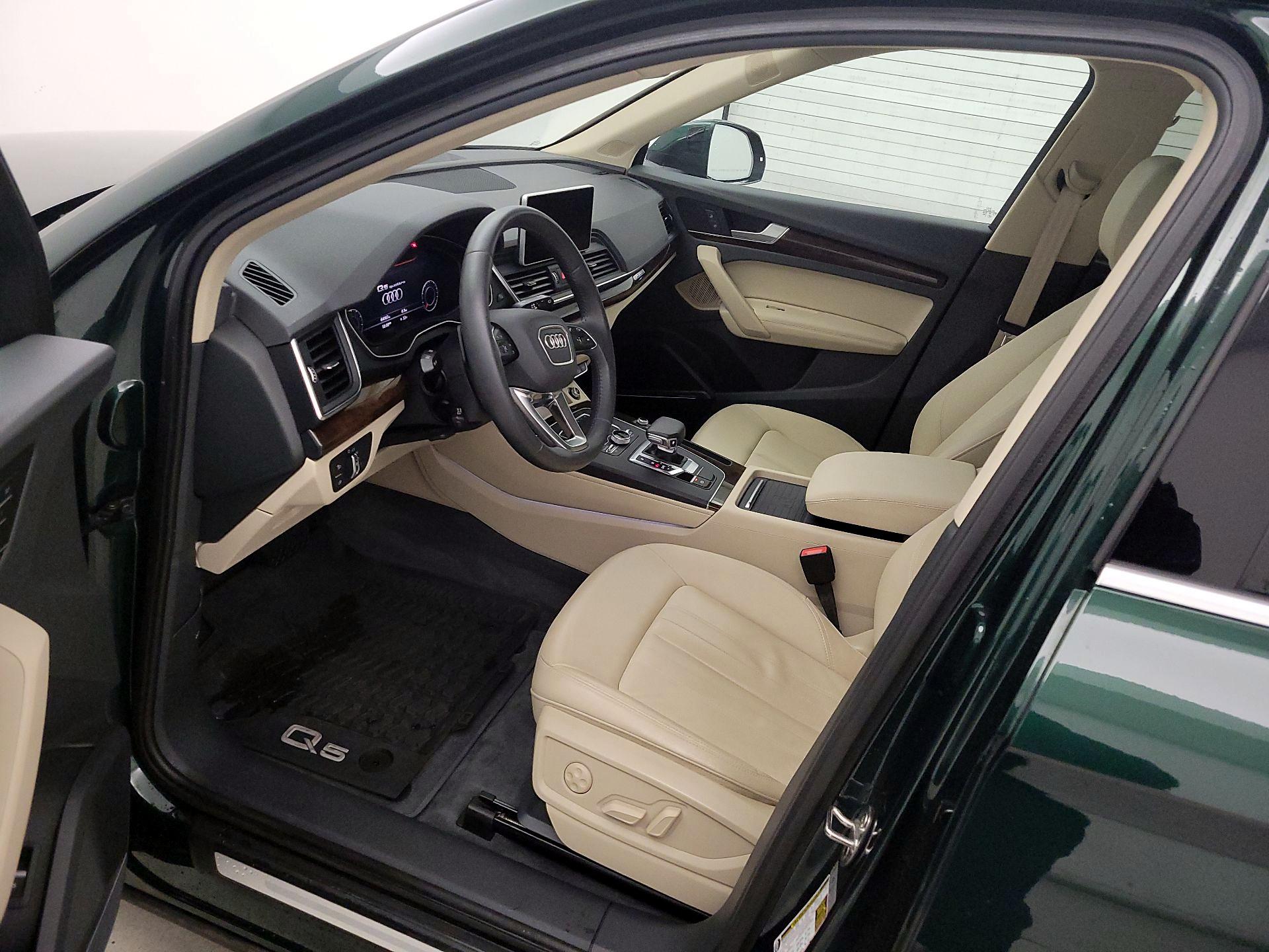 Thumbnail: 2020 Audi Q5 - 11