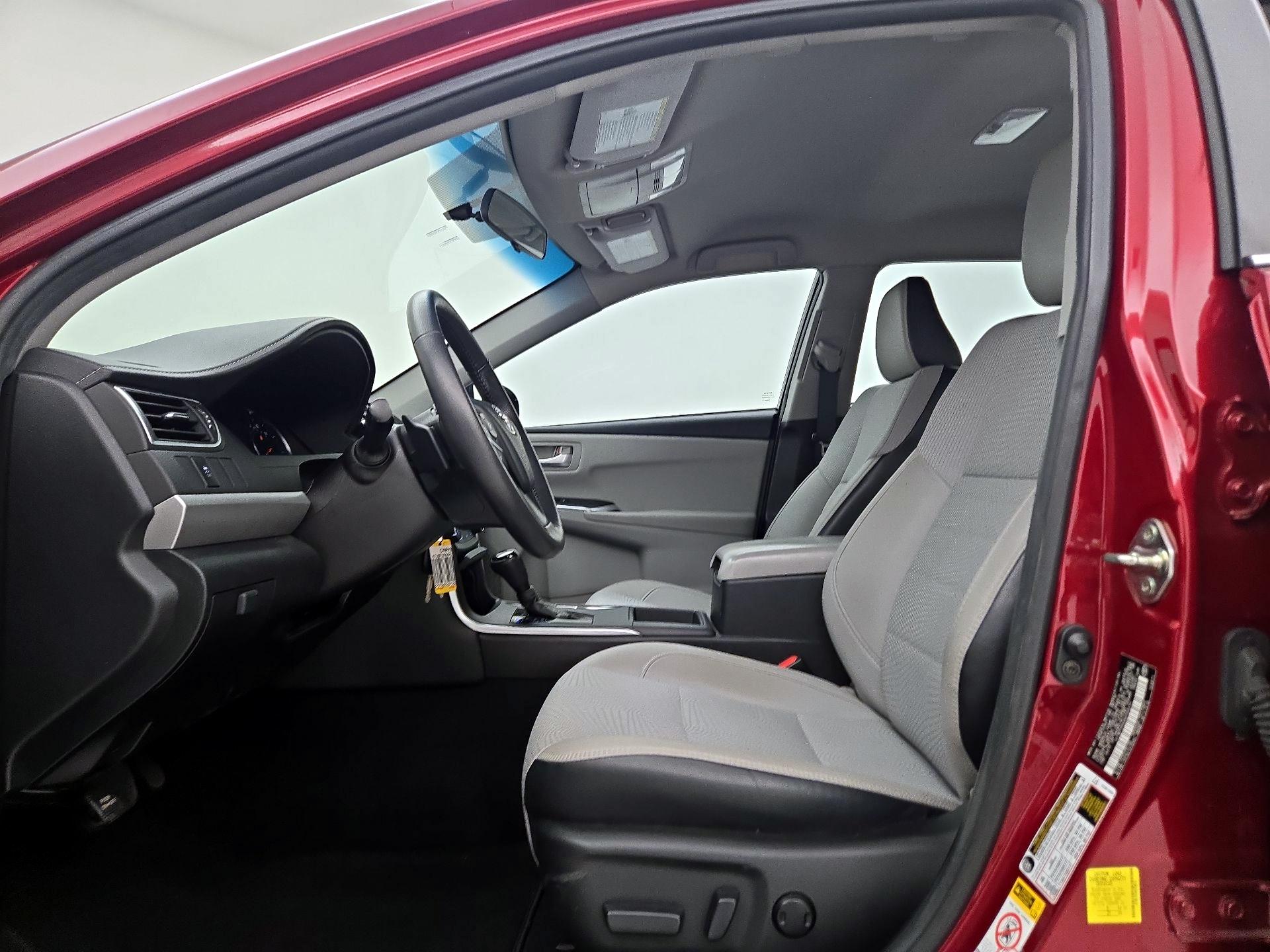 Thumbnail: 2017 Toyota Camry - 11