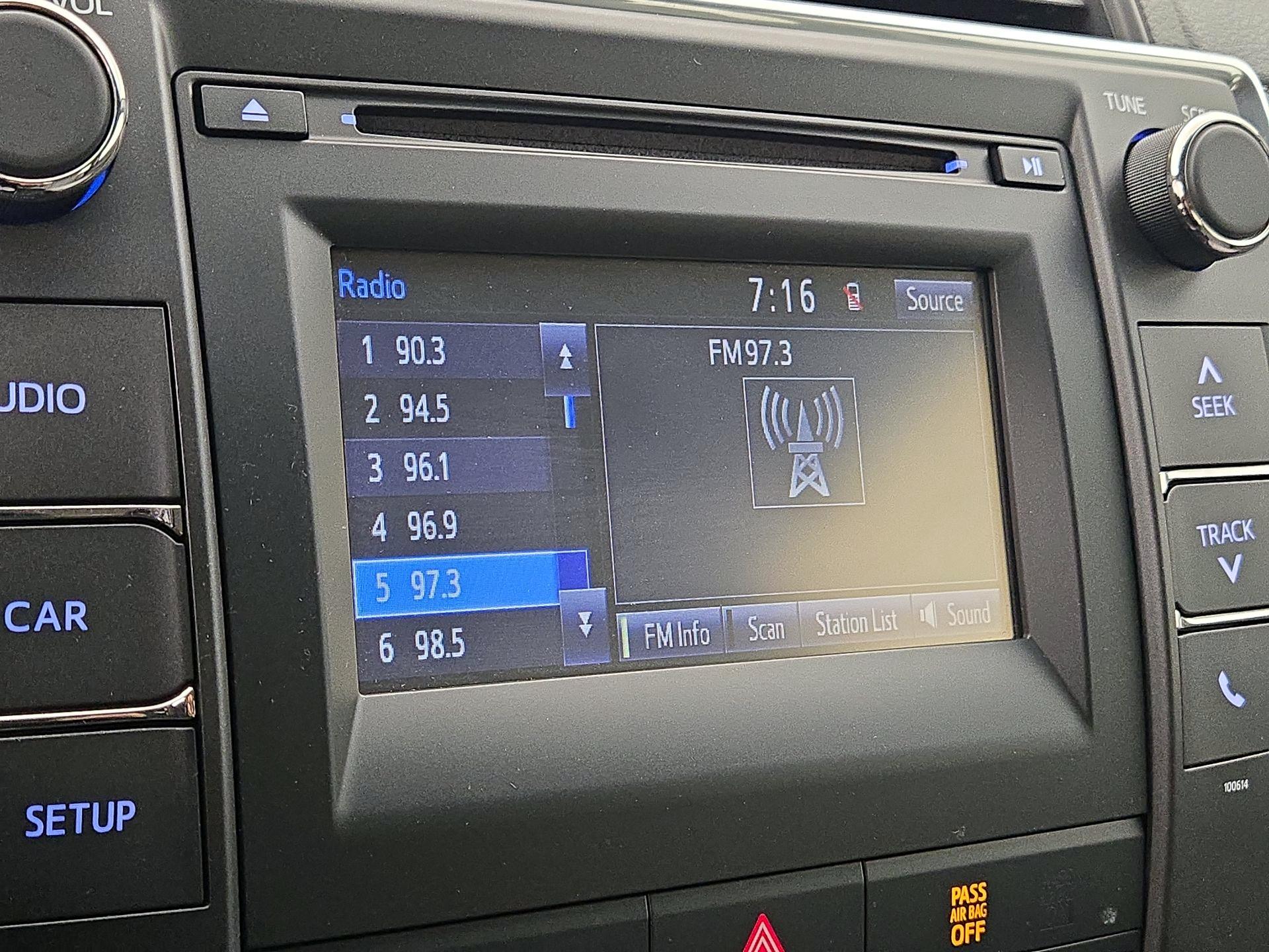 Thumbnail: 2017 Toyota Camry - 14